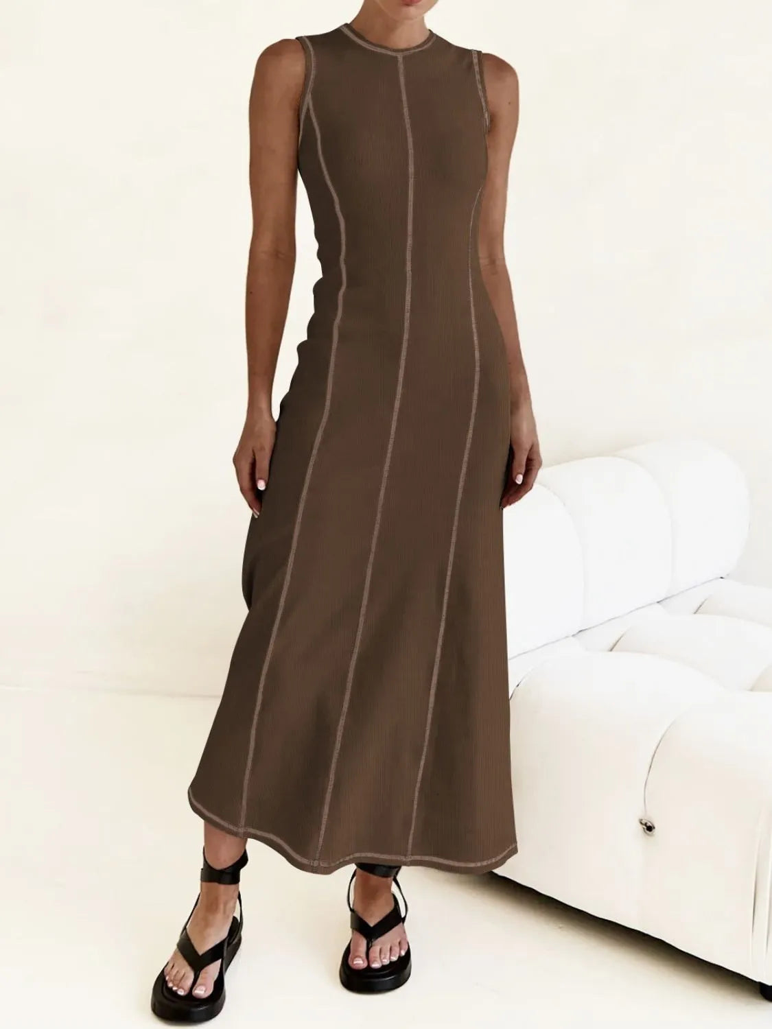 Contrast Stitching Round Neck Sleeveless Midi Dress