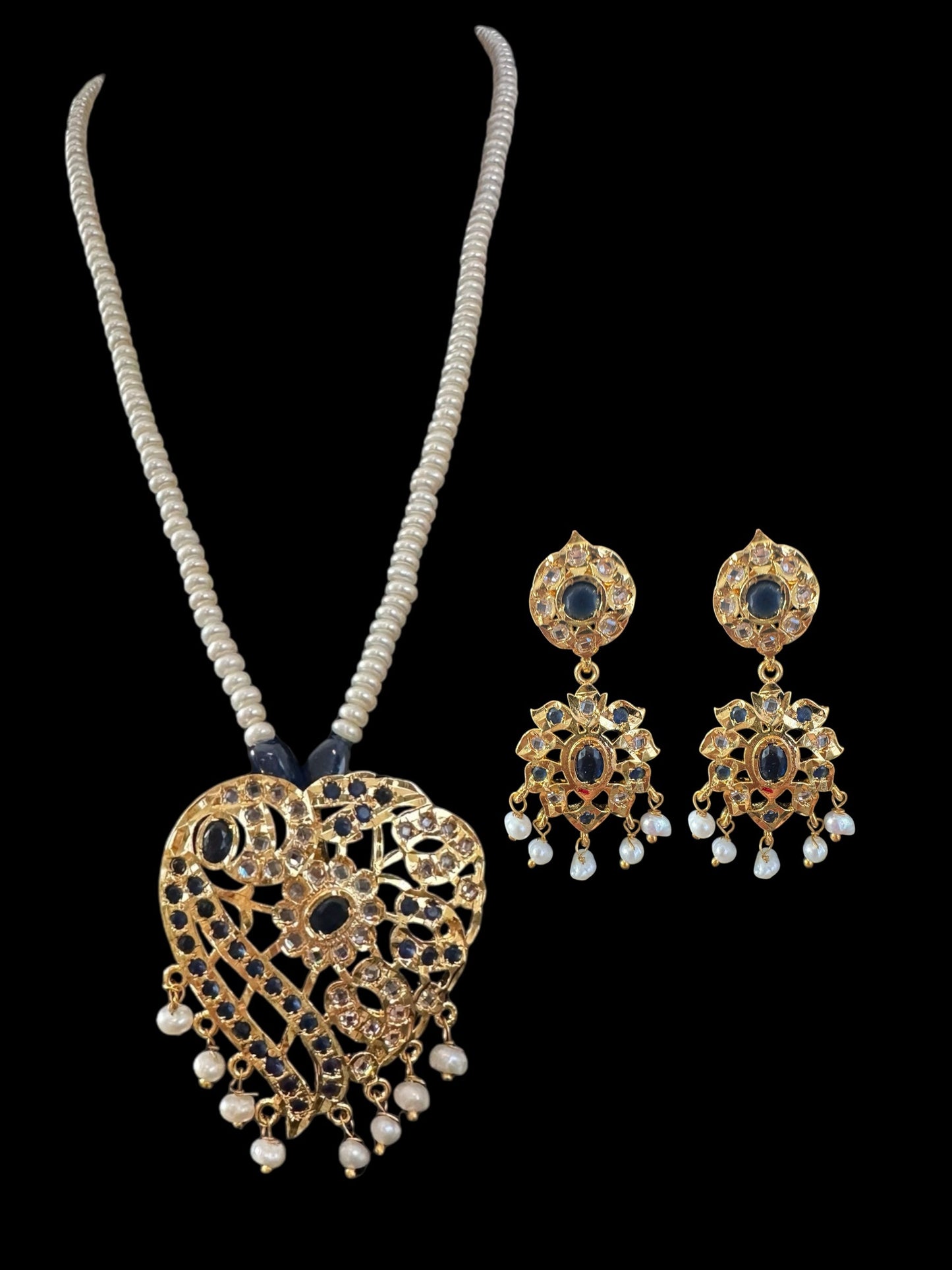 PS556 Akriti long pendant with earrings ( READY TO SHIP )