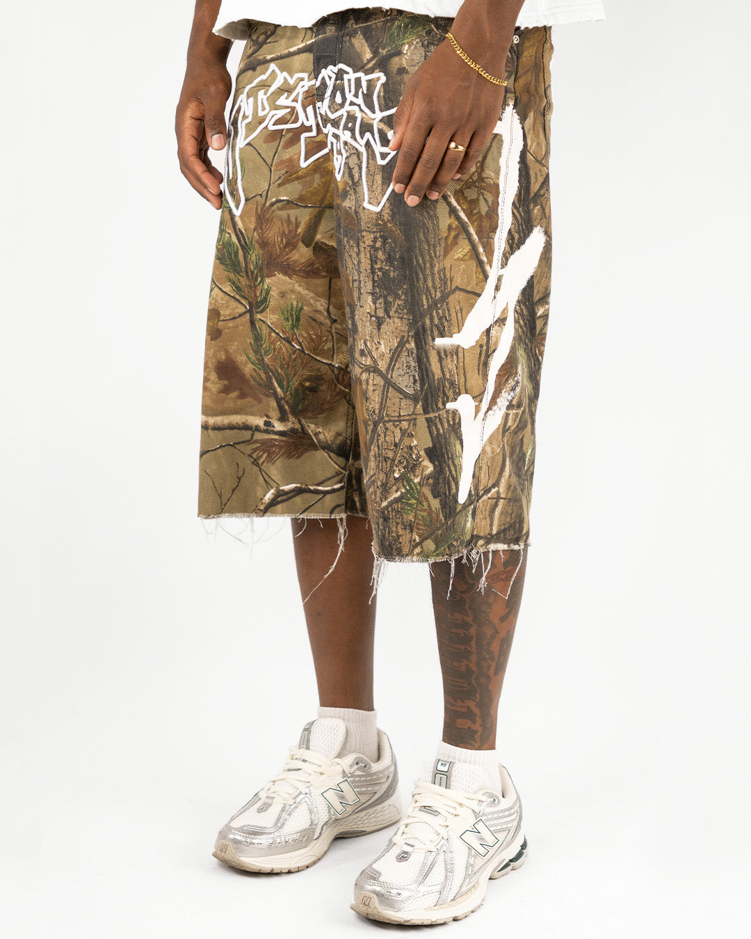 CAMO “GRAFFITI BLITZ” LONG STRAIGHT DENIM SHORTS