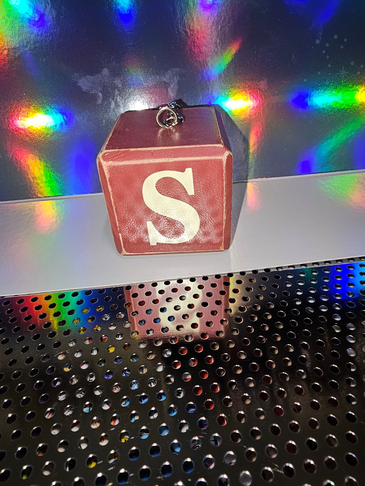 Letter block keychain - S (red)