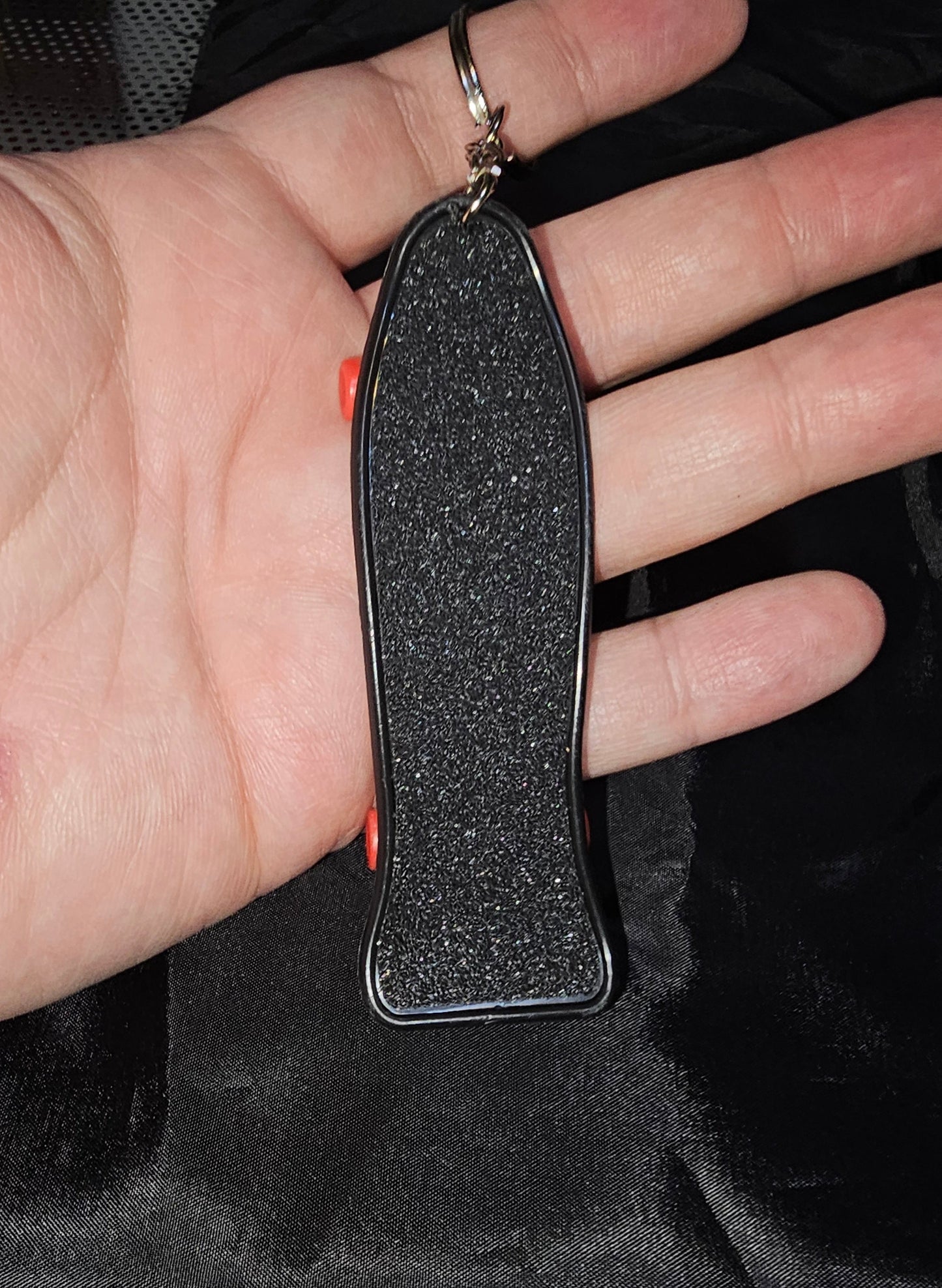 Skateboard keychain (2)