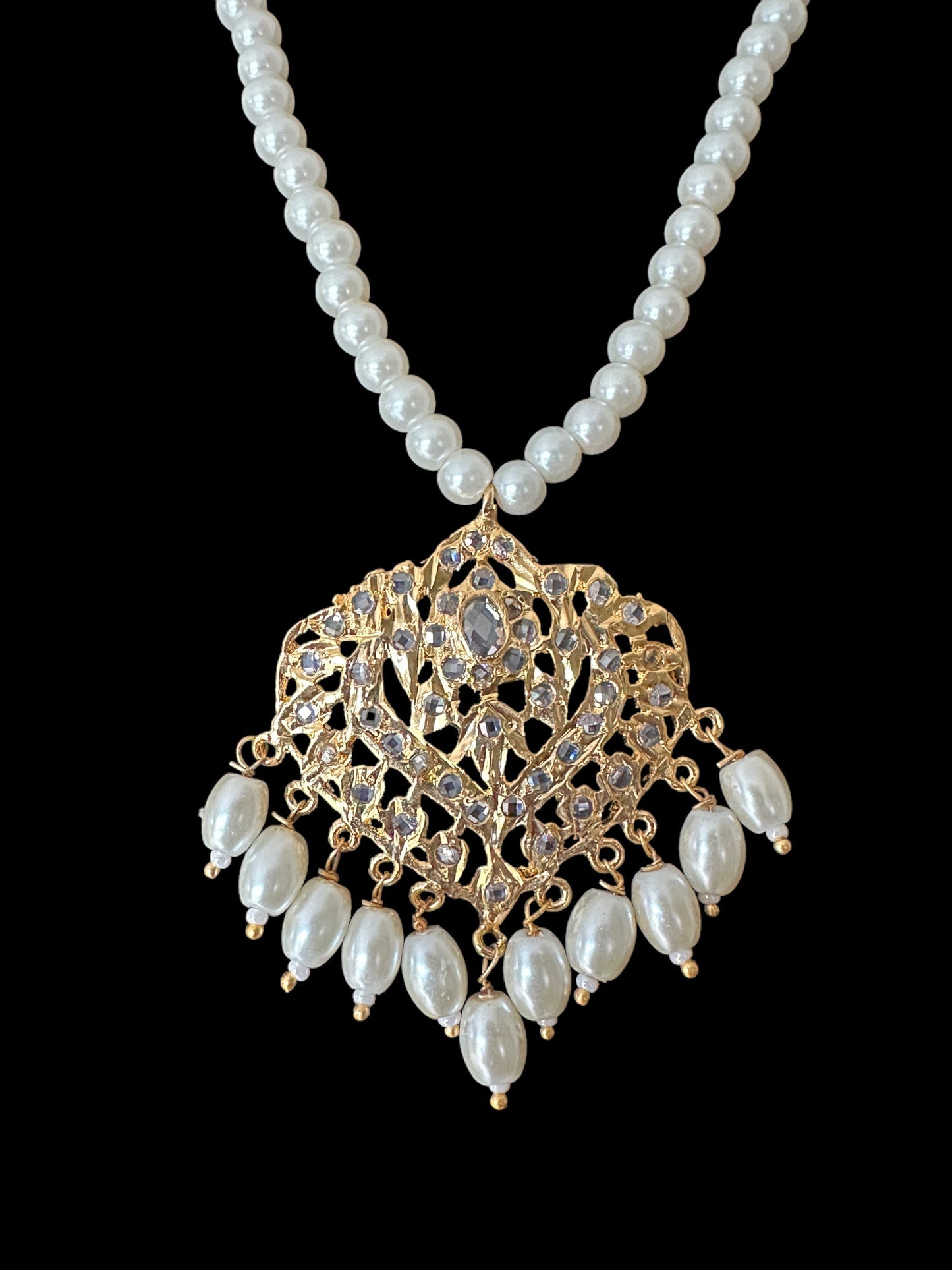 PS323 Ekta pendant set (pearls ) ( READY TO SHIP)