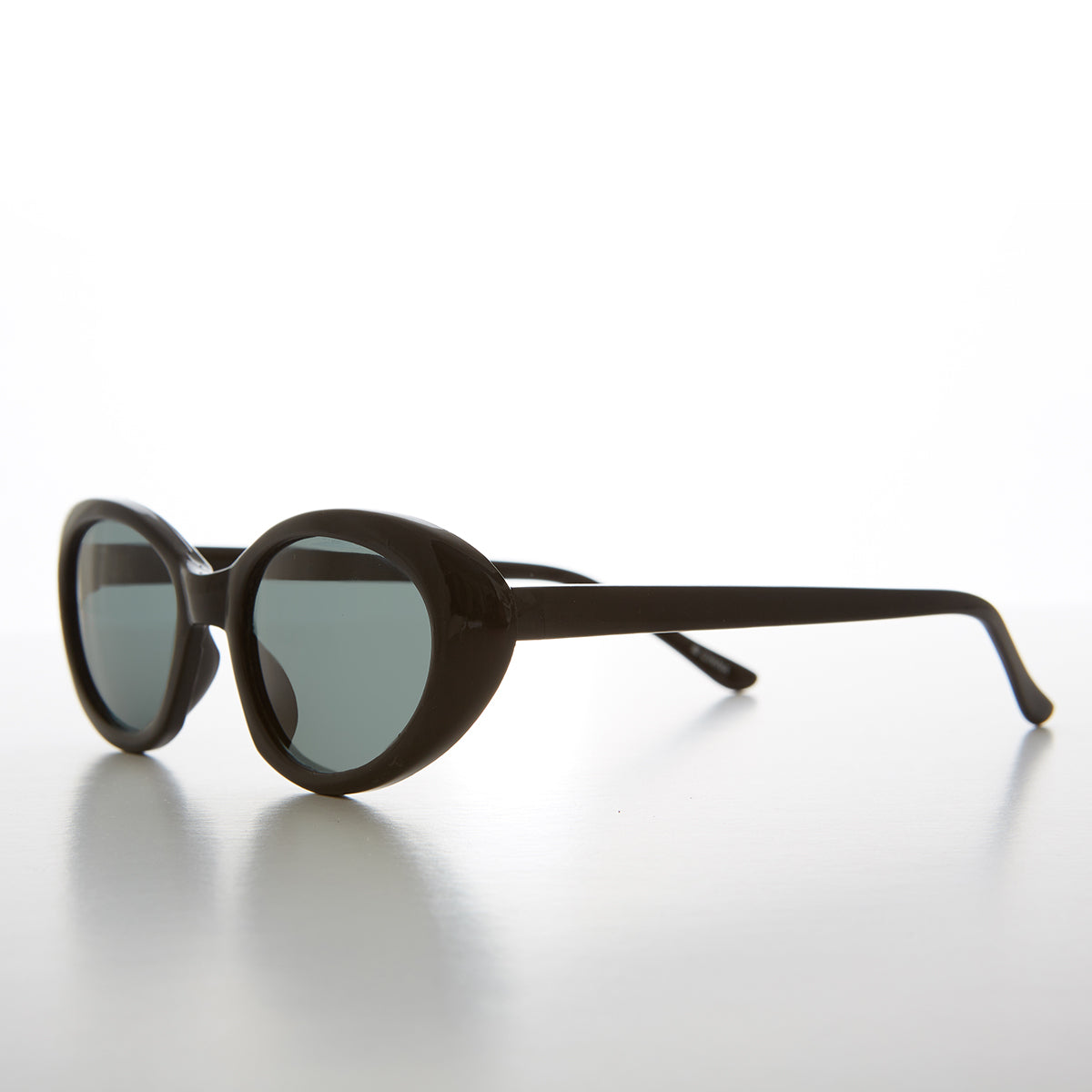 Oval Black Cat Eye Vintage 90s Sunglass - Fanny