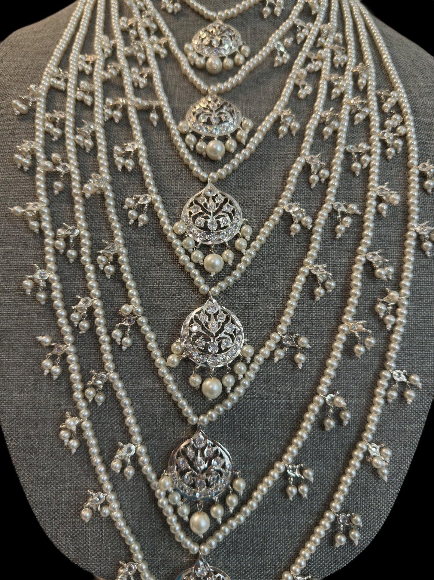 SAT106 Asmara Satlada with earrings tika in silver plating ( READY TO SHIP )