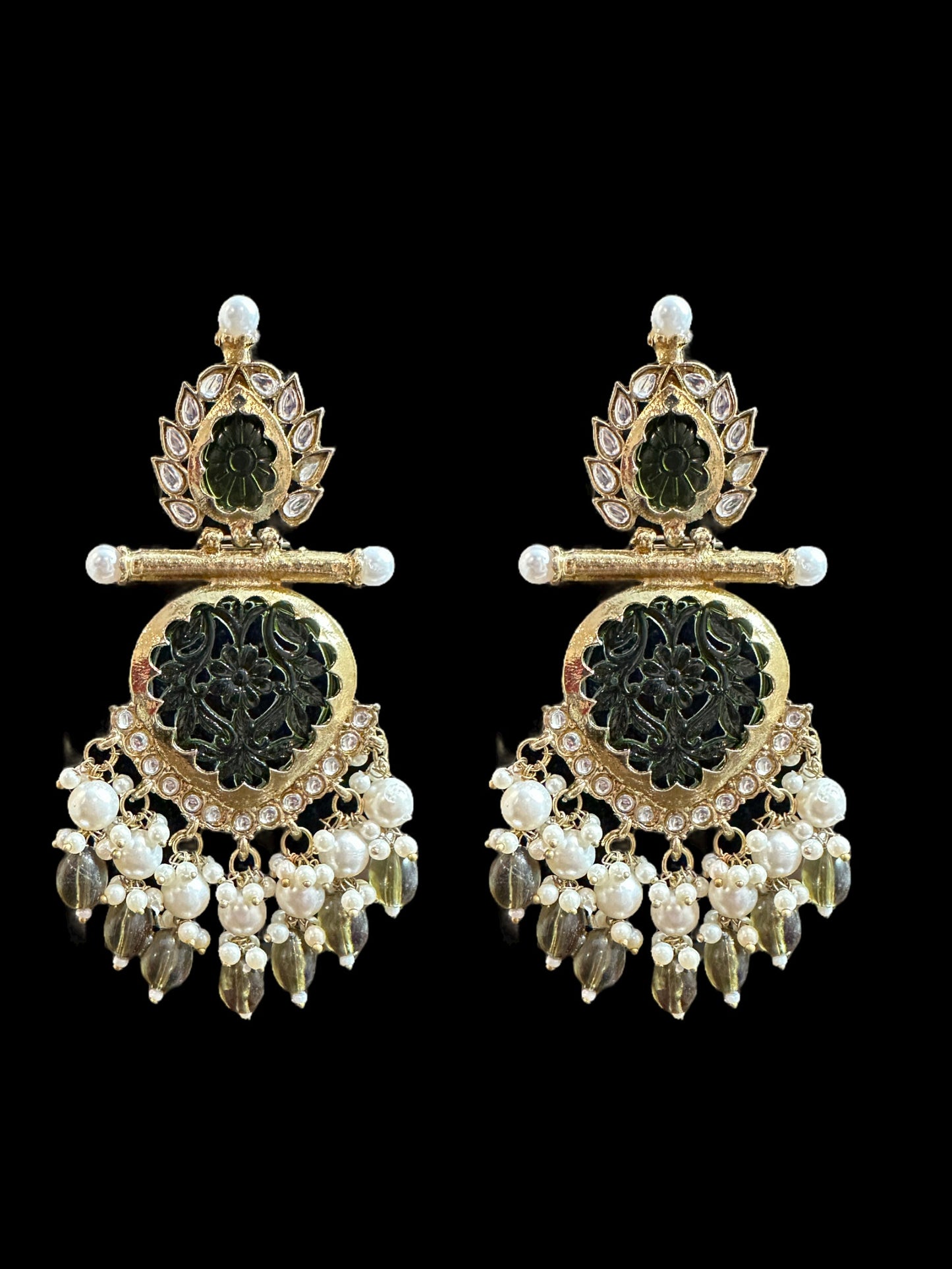 DER579 Aikeyah earrings ( READY TO SHIP )