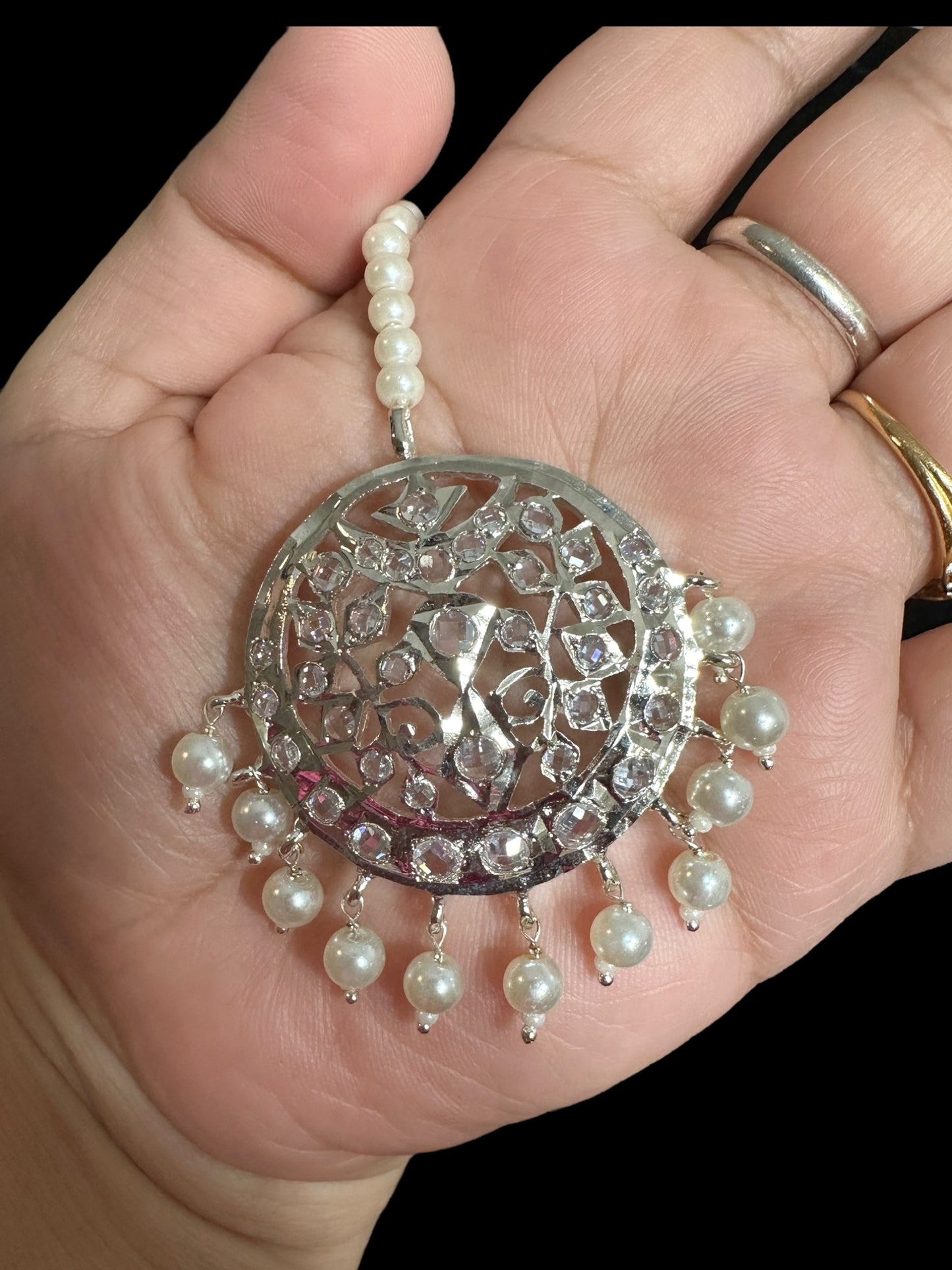 DJTK352 Avni  tika In silver plating   ( SHIPS IN 3 WEEKS )