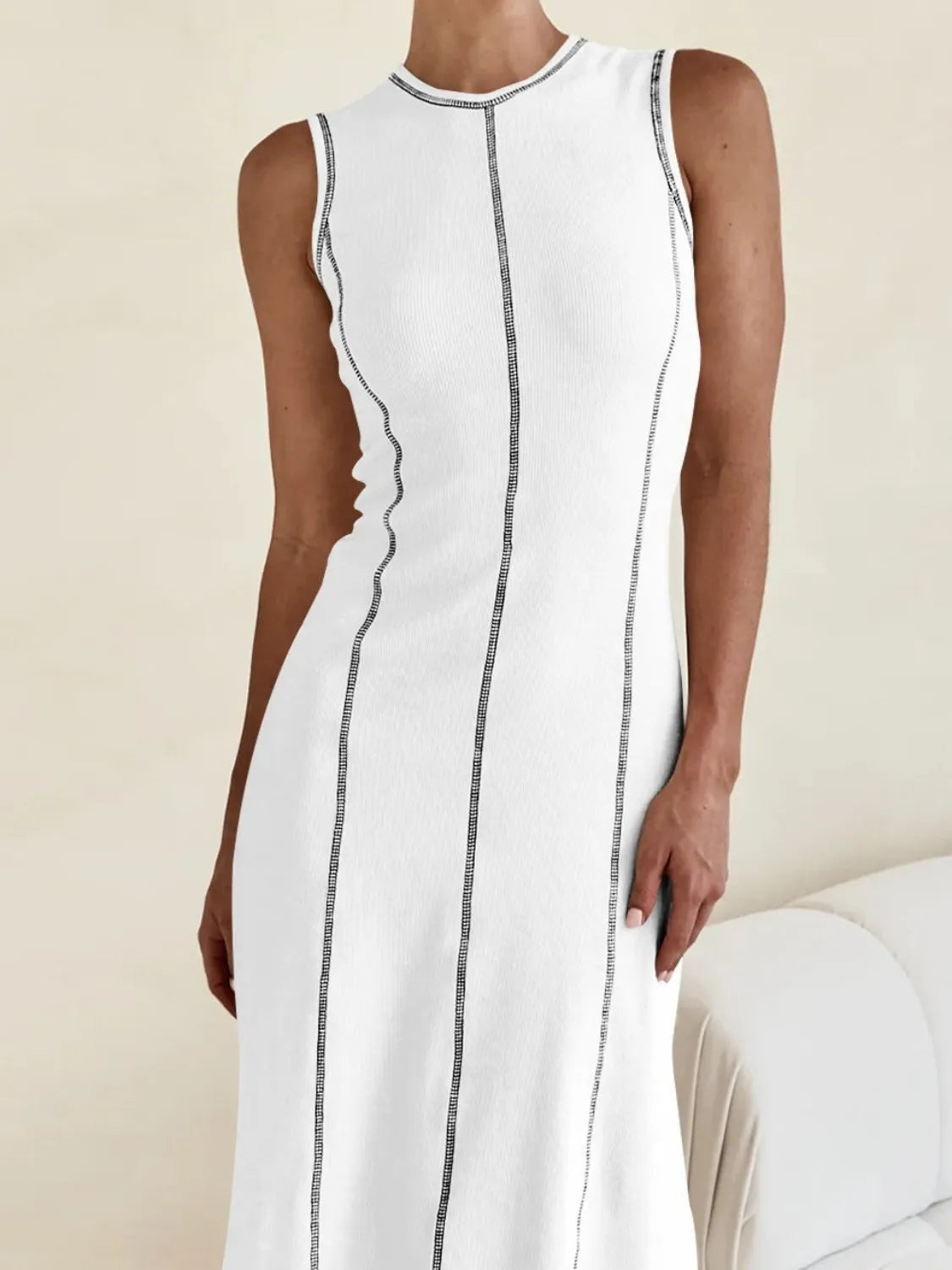 Contrast Stitching Round Neck Sleeveless Midi Dress