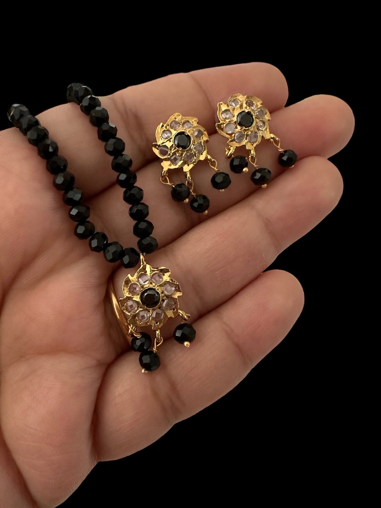 PS321 Sara pendant and earrings set ( SHIPS IN 1 WEEK )