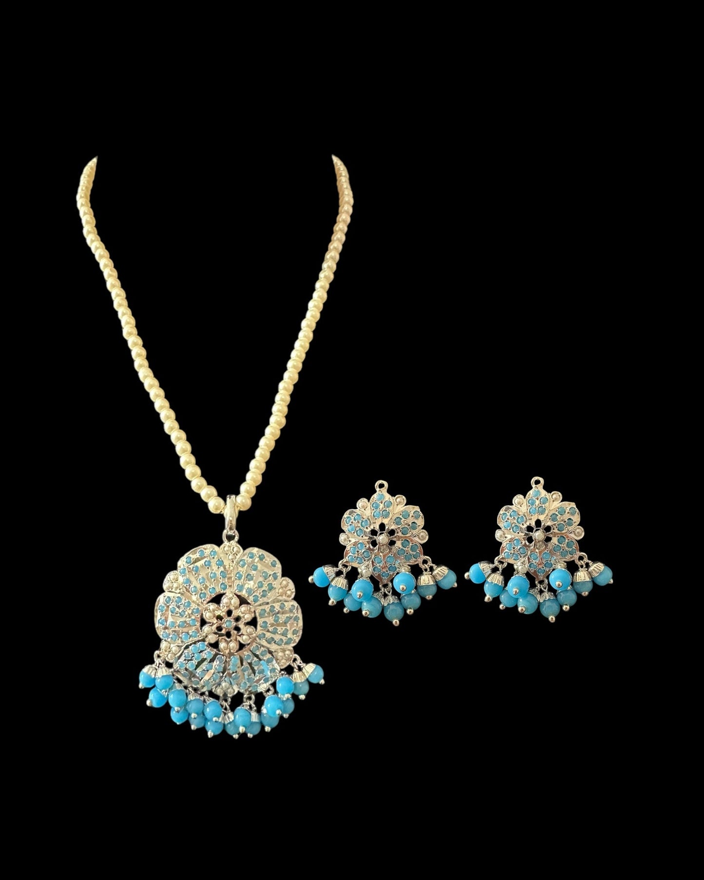 PS526 Maira pendant set in turquoise - silver plated ( READY TO SHIP)