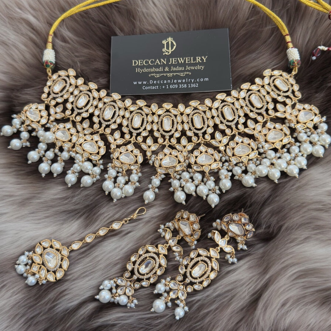 BR312 Bridal choker with earrings tika in pearls ( READY TO SHIP )