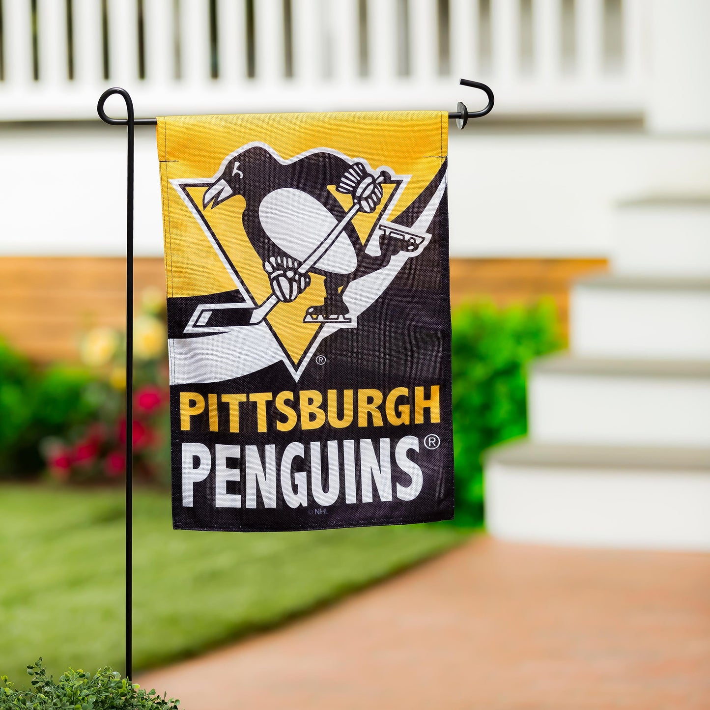 NHL Hockey Burlap Garden Flag, Pittsburgh Penguins