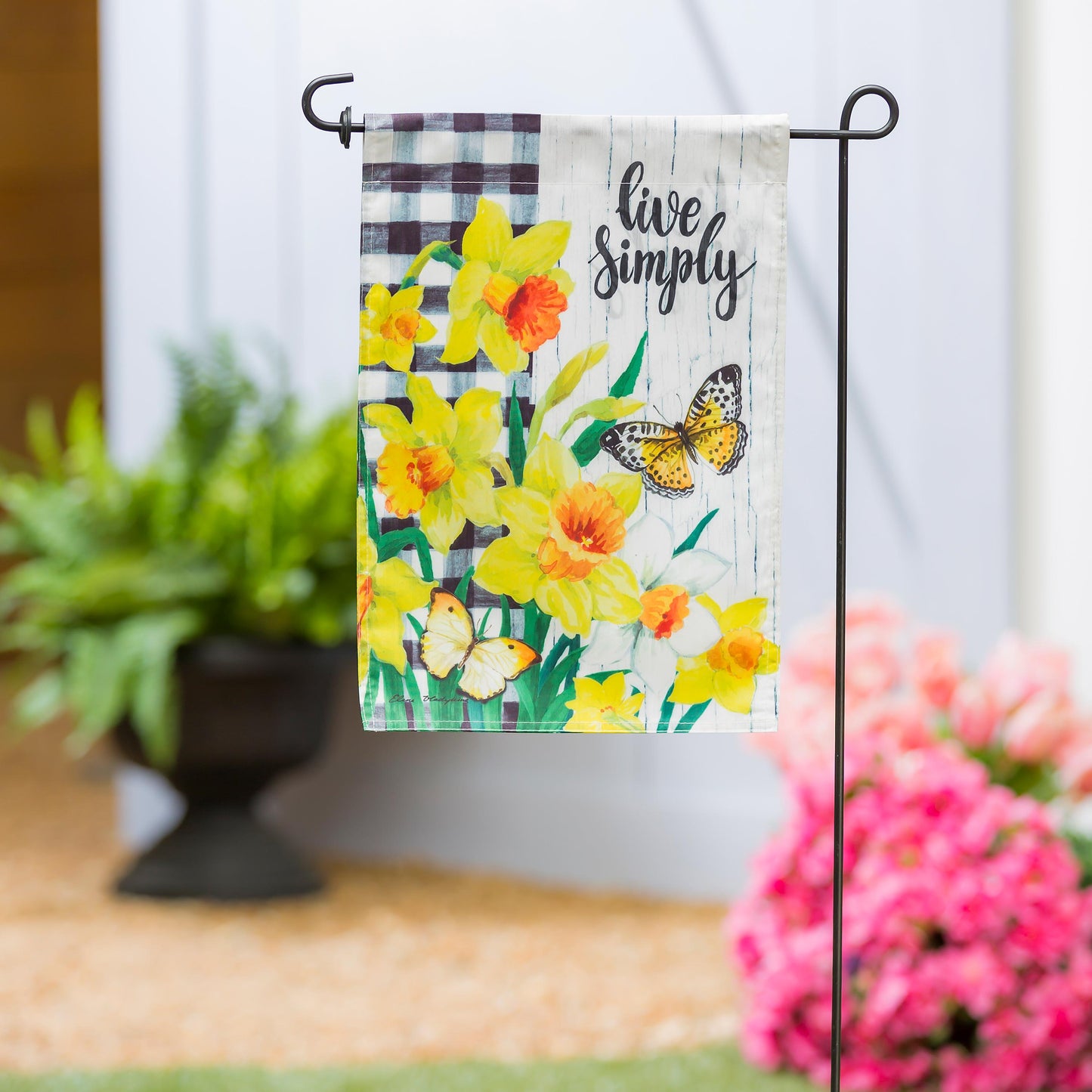Spring Daffodils Inspirational Check Garden Strie Flag