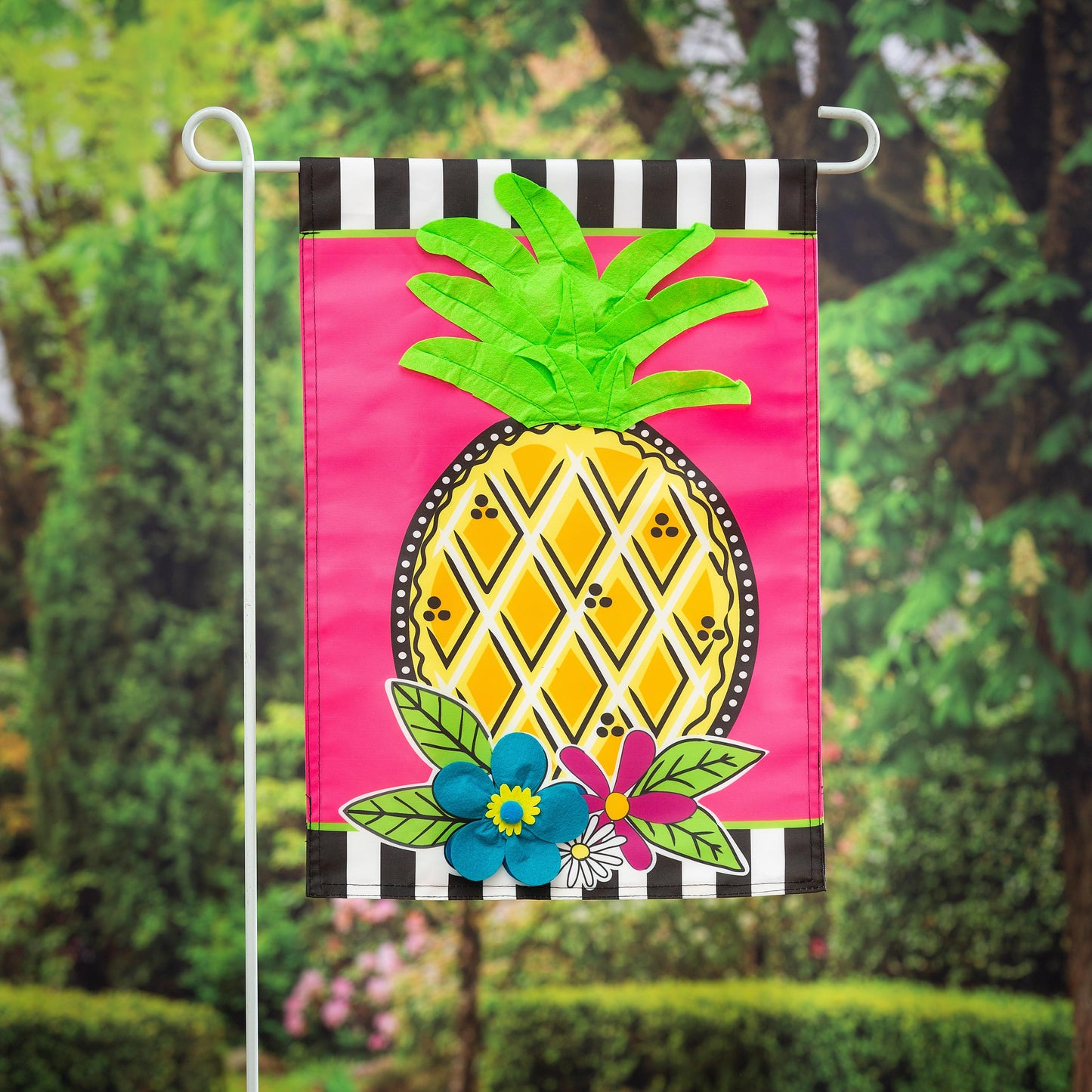Bright Pineapple Garden Applique Flag
