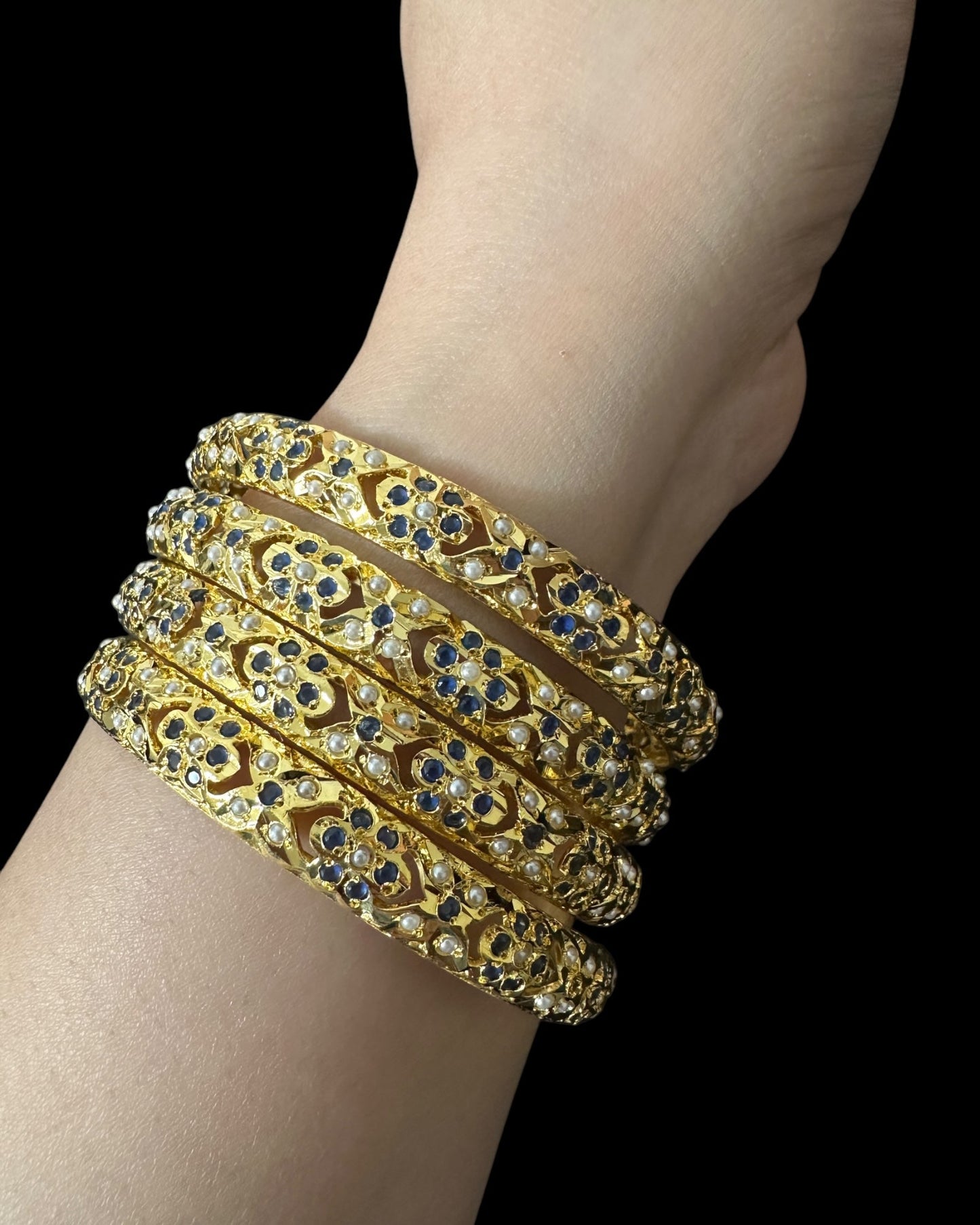 B808 Amira sapphire pearls bangles - set of 4 ( READY TO SHIP )