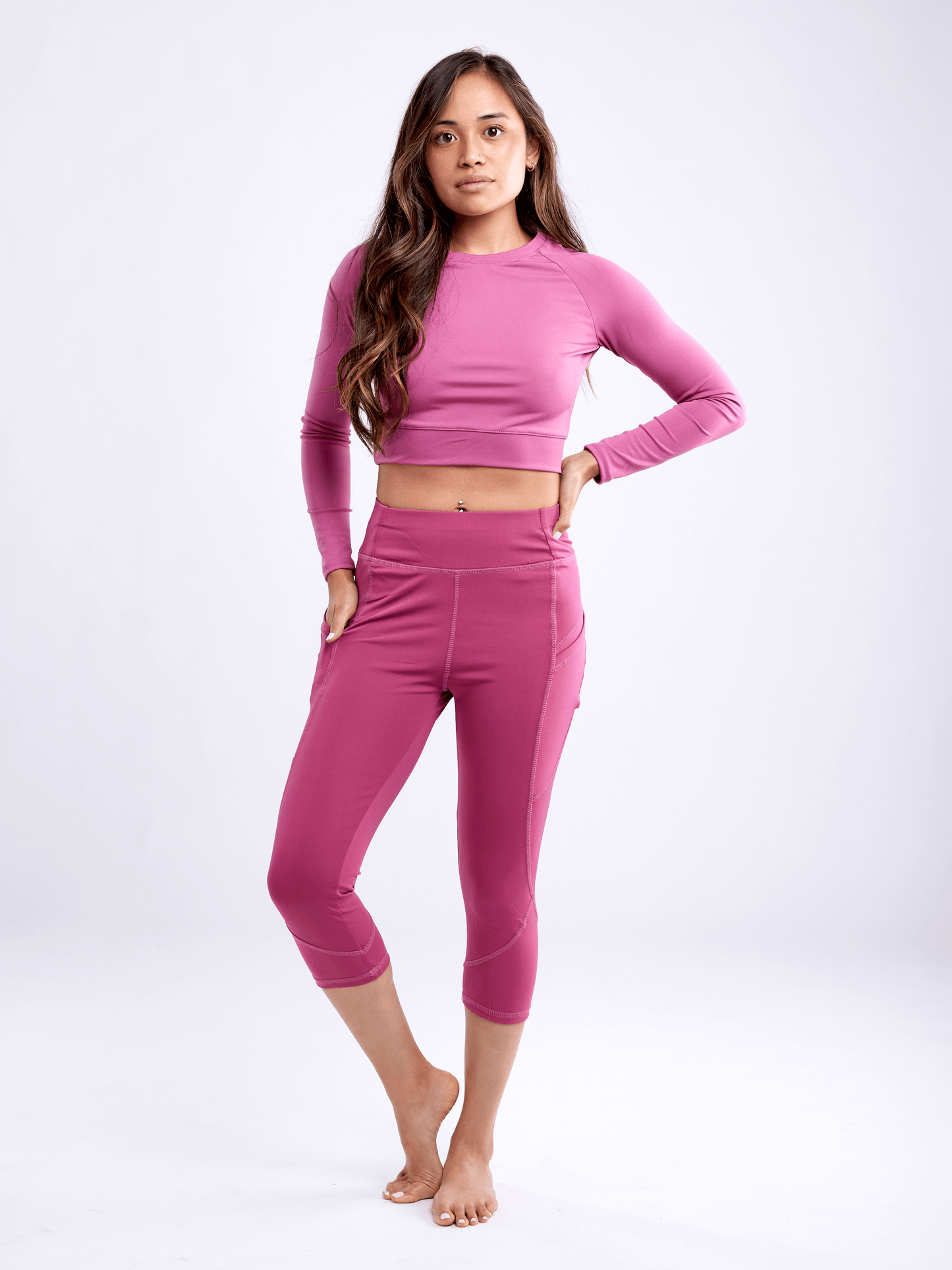 JupiterGear Mid-Rise Capri Fitness Leggings with Side Pockets