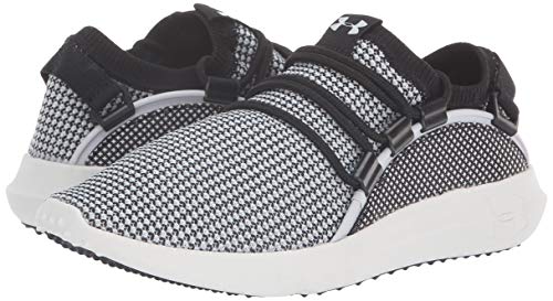 Under Armour Women's RailFit TXT Sneaker, Black/Elemental, 10