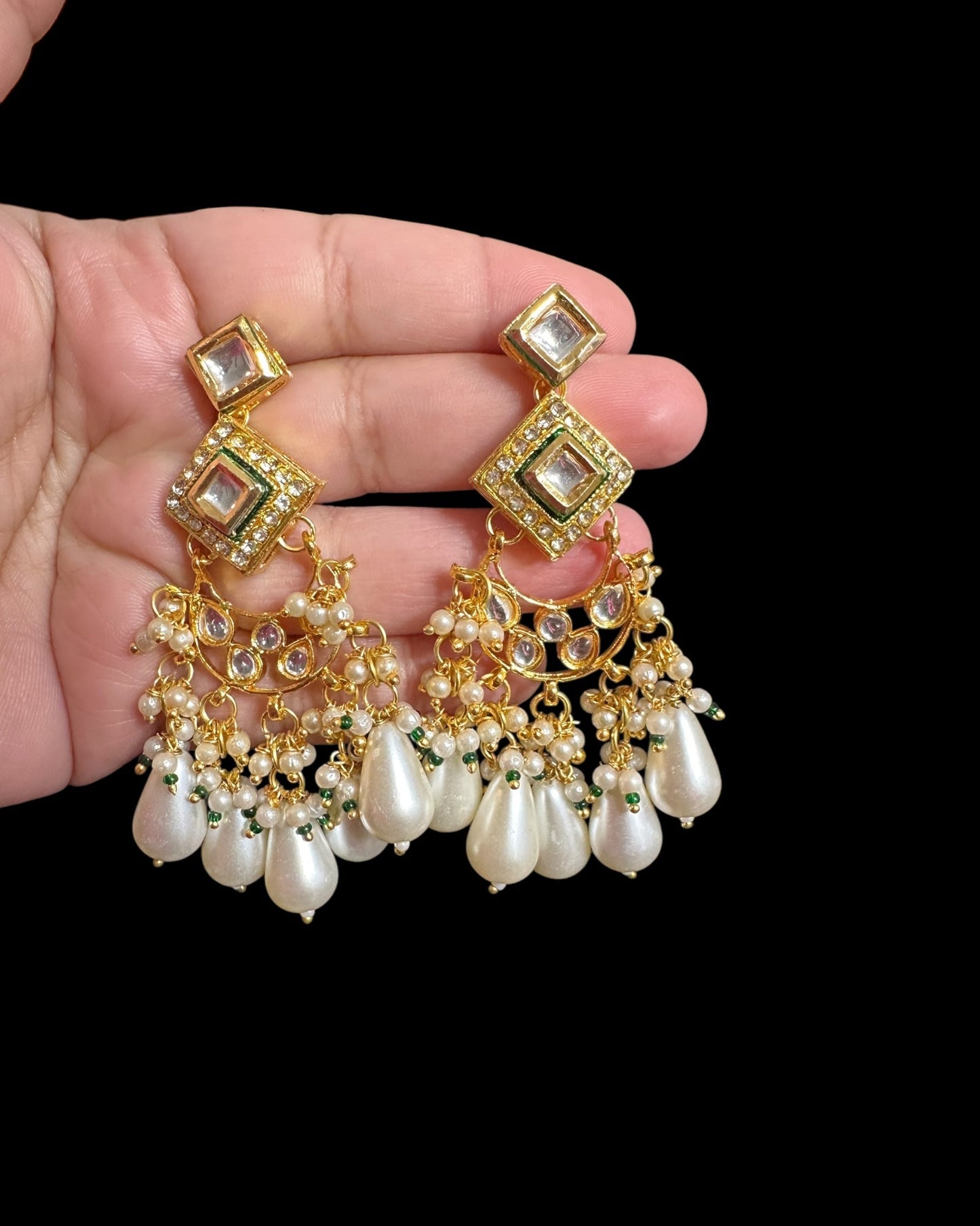 DER751 Kundan dangler earrings with pearls ( READY TO SHIP )