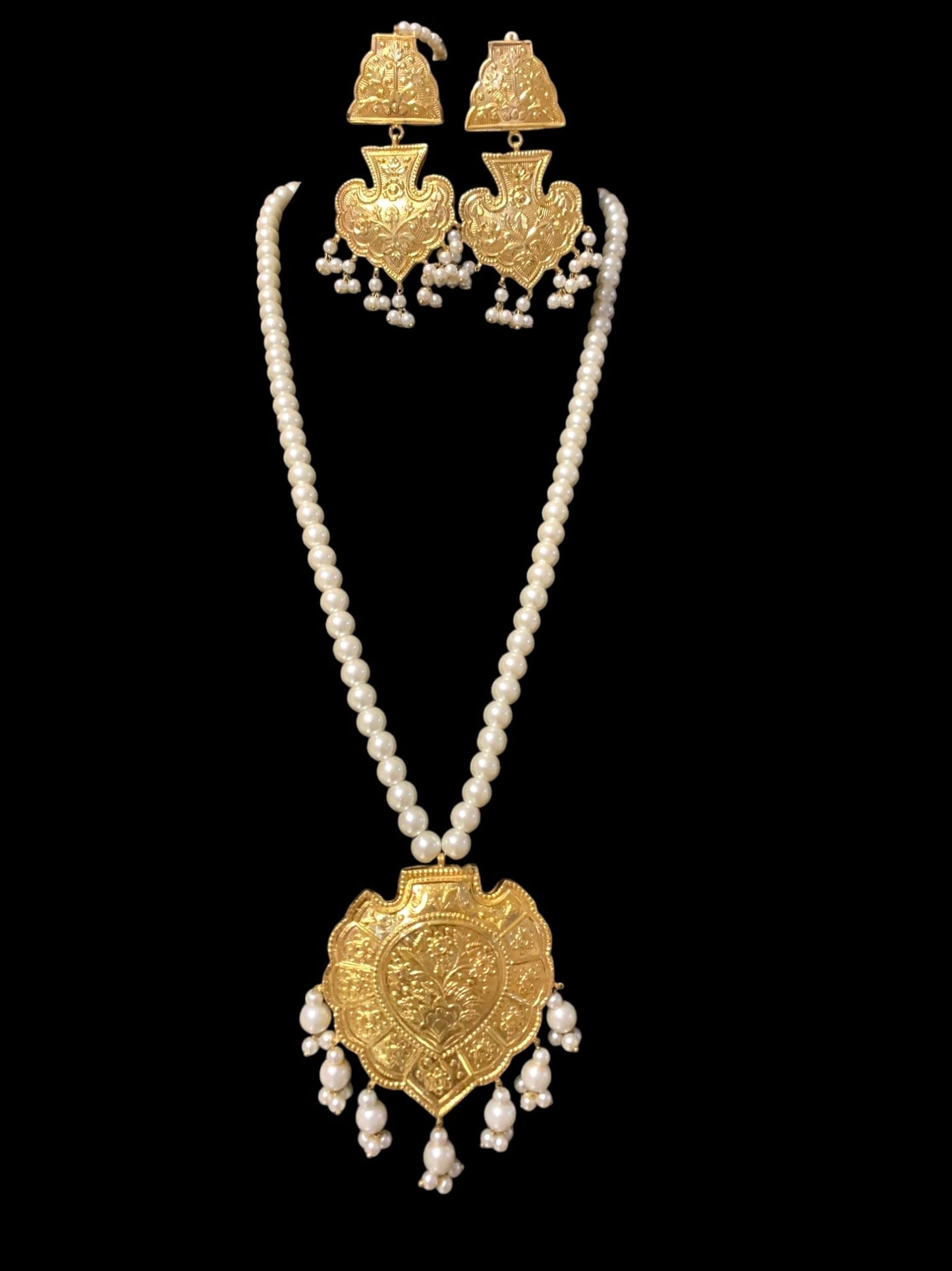 PS417 Chanda pendant set with earrings ( READY TO SHIP )