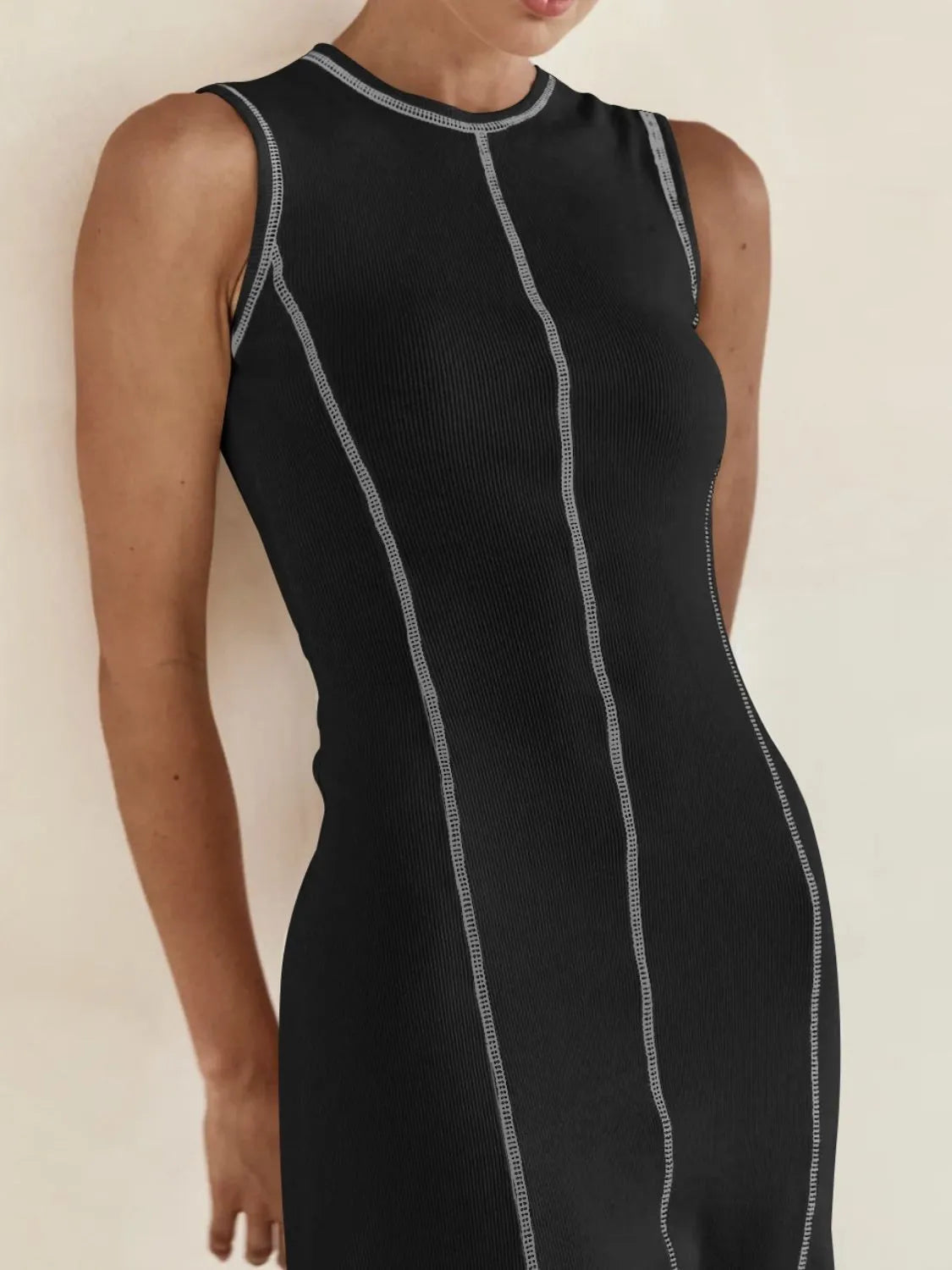 Contrast Stitching Round Neck Sleeveless Midi Dress