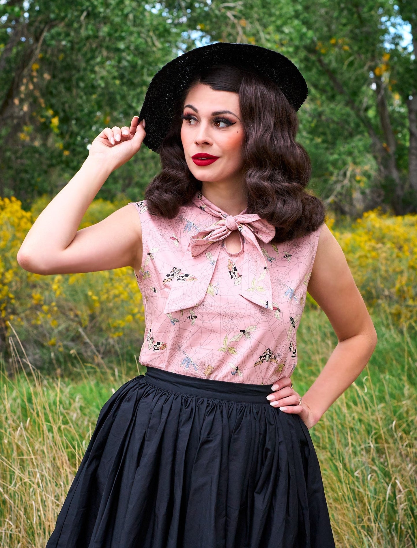Moth Bow Top