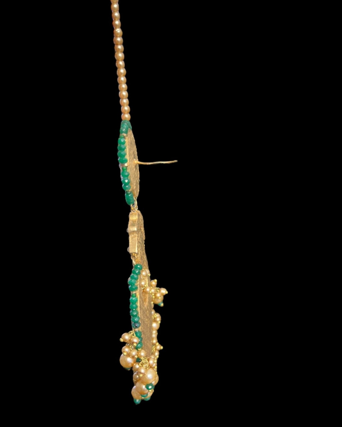 DER732 kundan dangler earrings with green beads( READY TO SHIP )