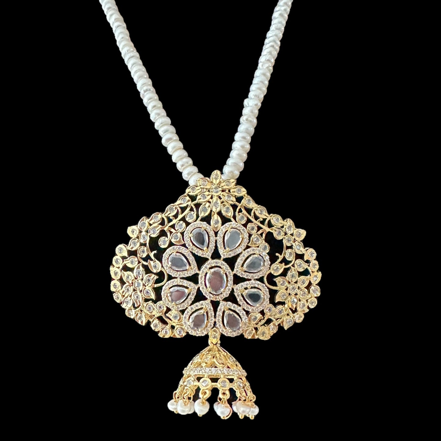 PS318 fresh water pearl pendant set in clear stones ( READY TO SHIP )