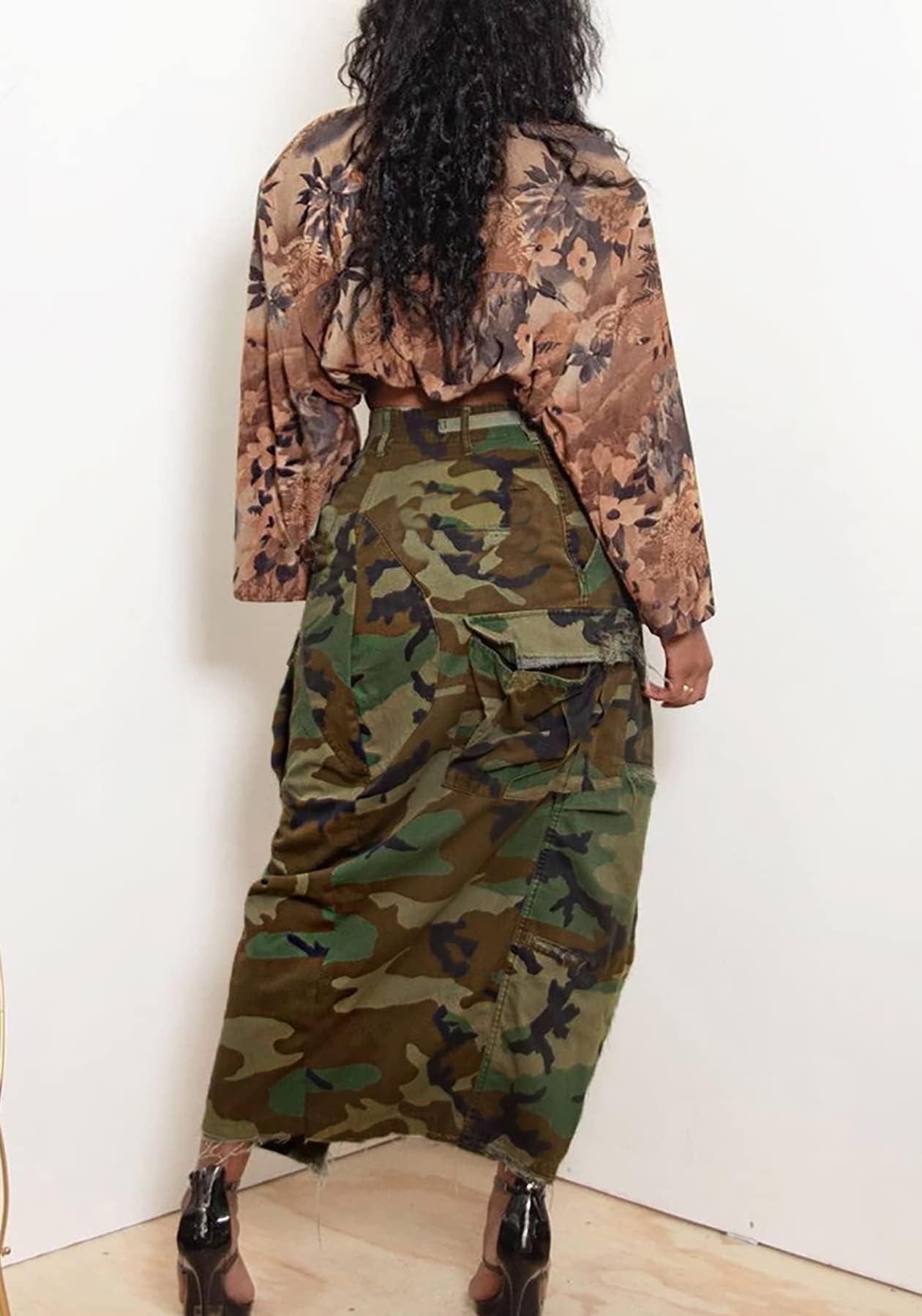 Women's Camo Cargo Skirt Y2K Trendy High Split Camouflage Casual Maxi Long Skirts with Pockets