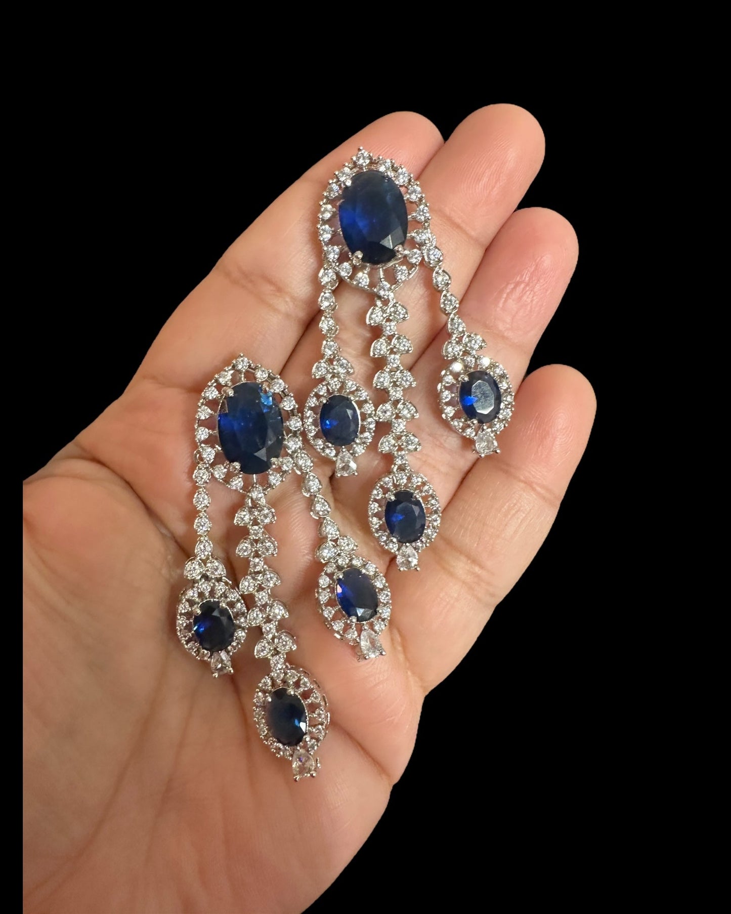 DER755 cz earrings - sapphire blue, silver plated ( READY TO SHIP )