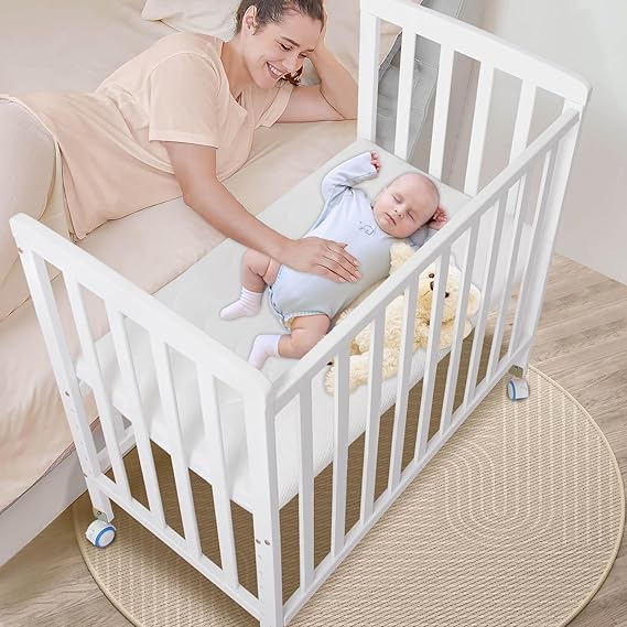 Baby Bassinets Bedside Sleeper - Pine Wood Bassinet Bedside Sleeper, 6 Heights Bedside Bassinet for Baby, Co Sleeper for Baby in Bed with Mattress, Baby Bedside Bassinet Crib, White