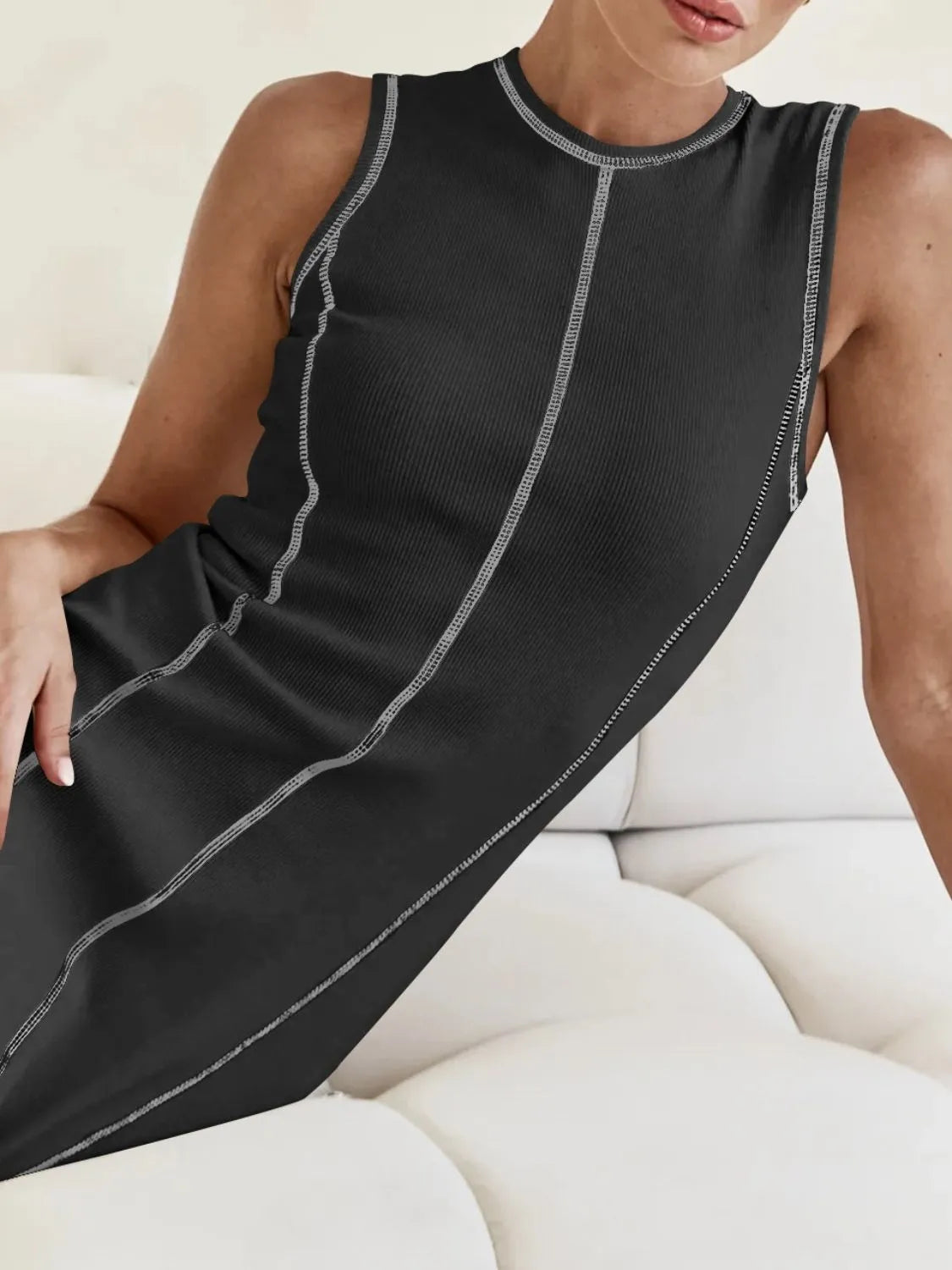 Contrast Stitching Round Neck Sleeveless Midi Dress