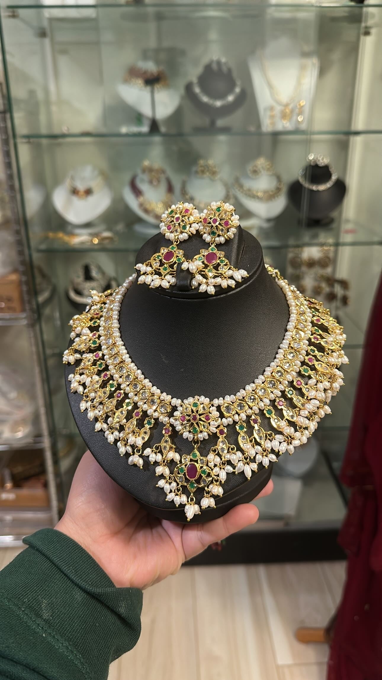 NS99 Kali Fresh water pearl necklace ( SHIPS IN 3 WEEKS )