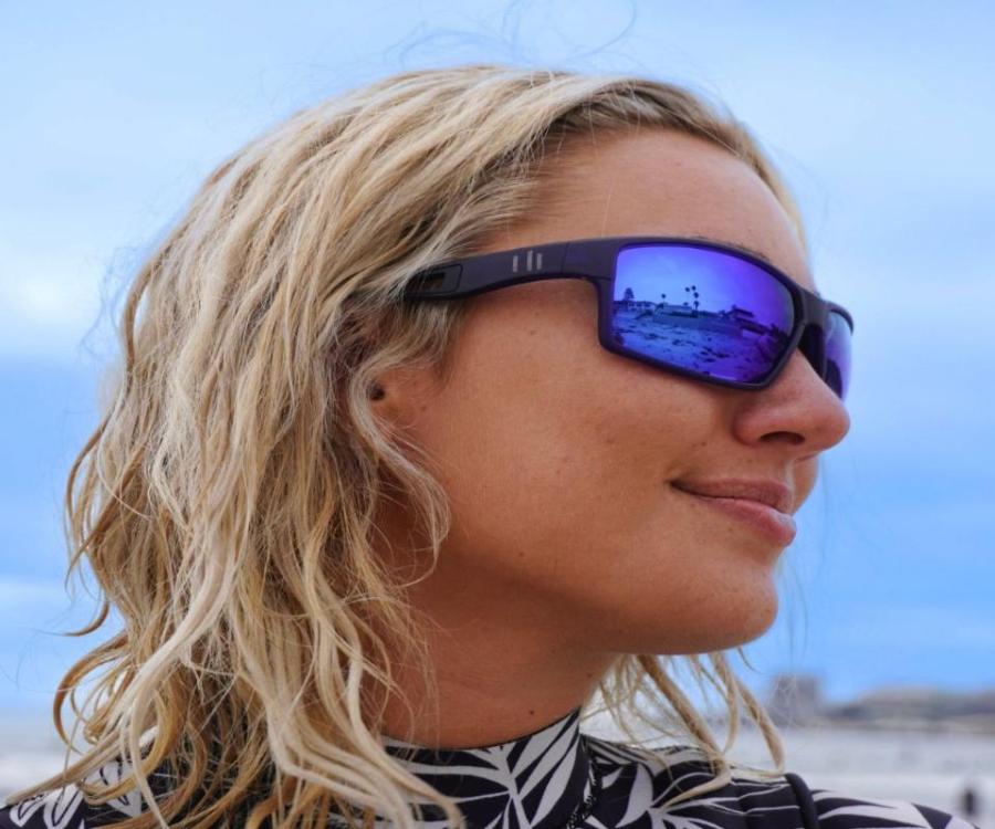 Denali | Matte Blue | Polarized Blue Flash Lens