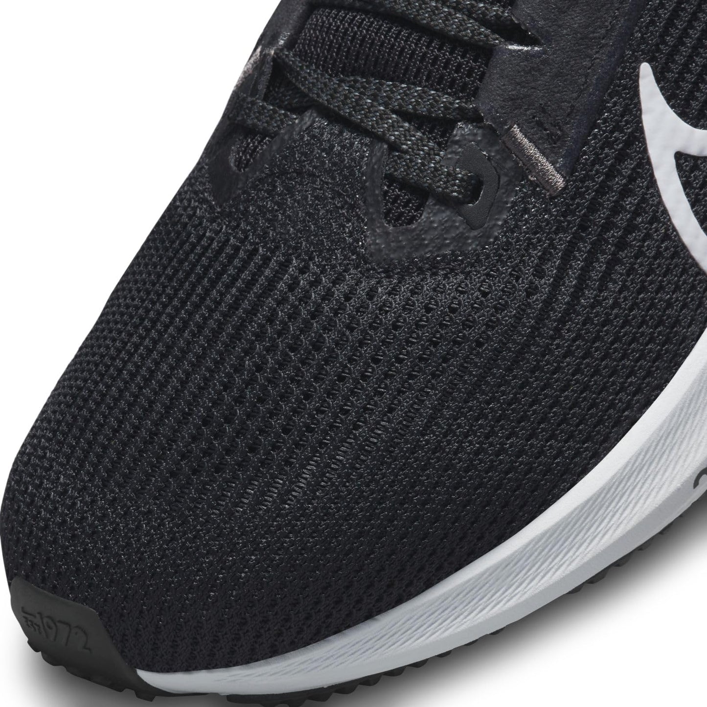 Nike Women's Low-Top Sneakers, Black White Iron Grey, 7.5