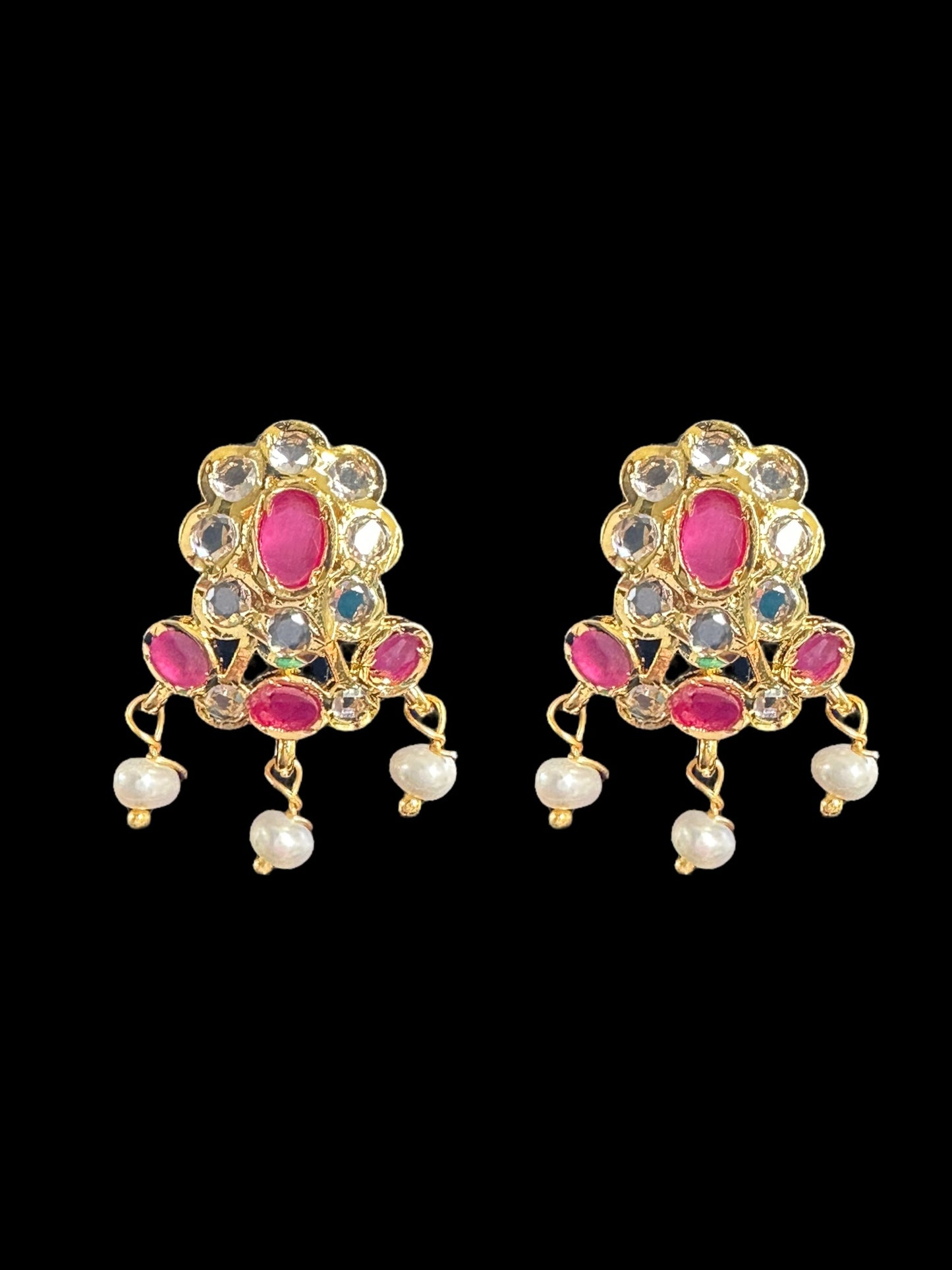PS396 Gold plated pendant set with earrings in fresh water pearls ( READY TO SHIP )