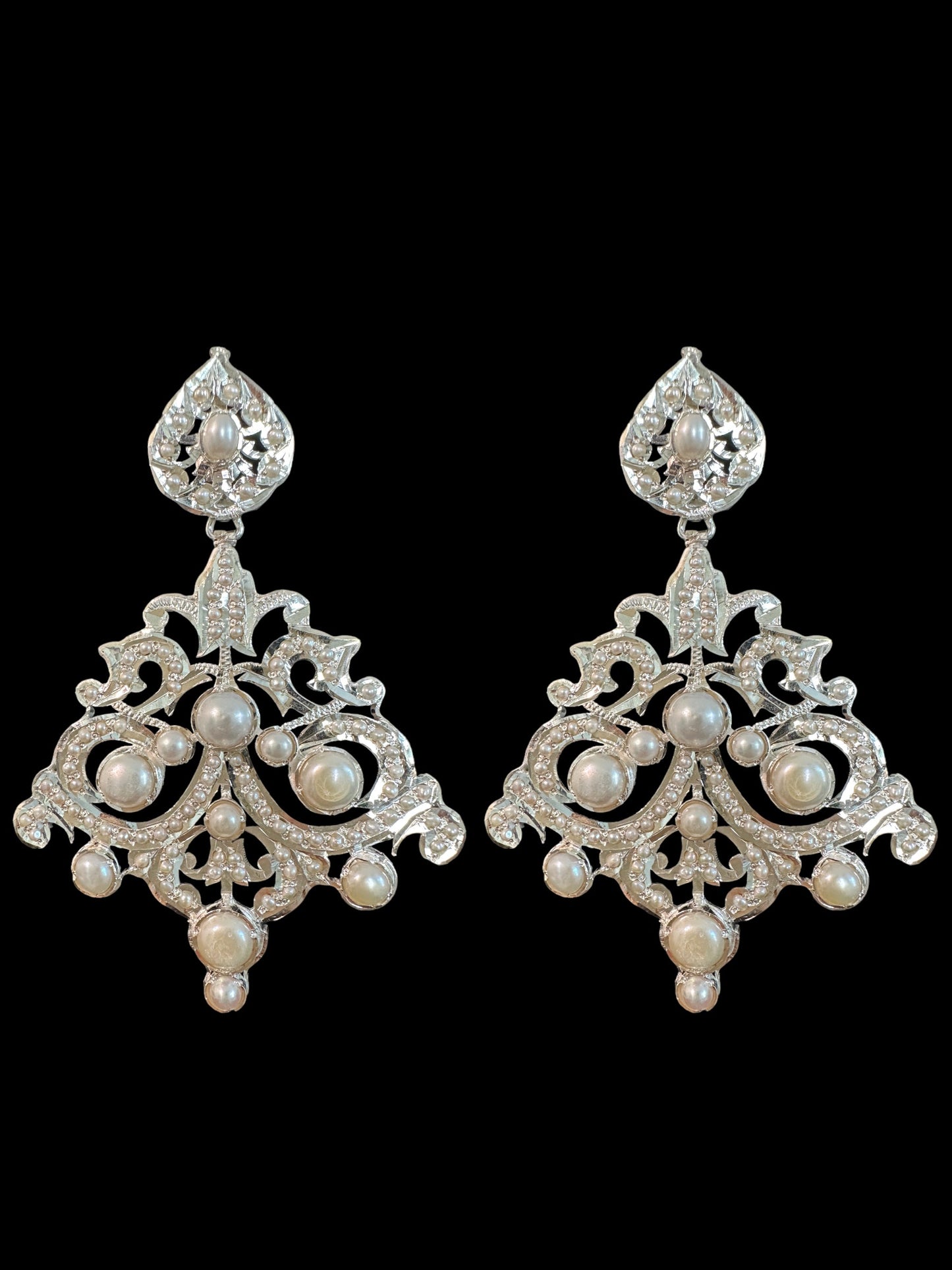 92.5 silver necklace set with fresh water pearls ( READY TO SHIP )