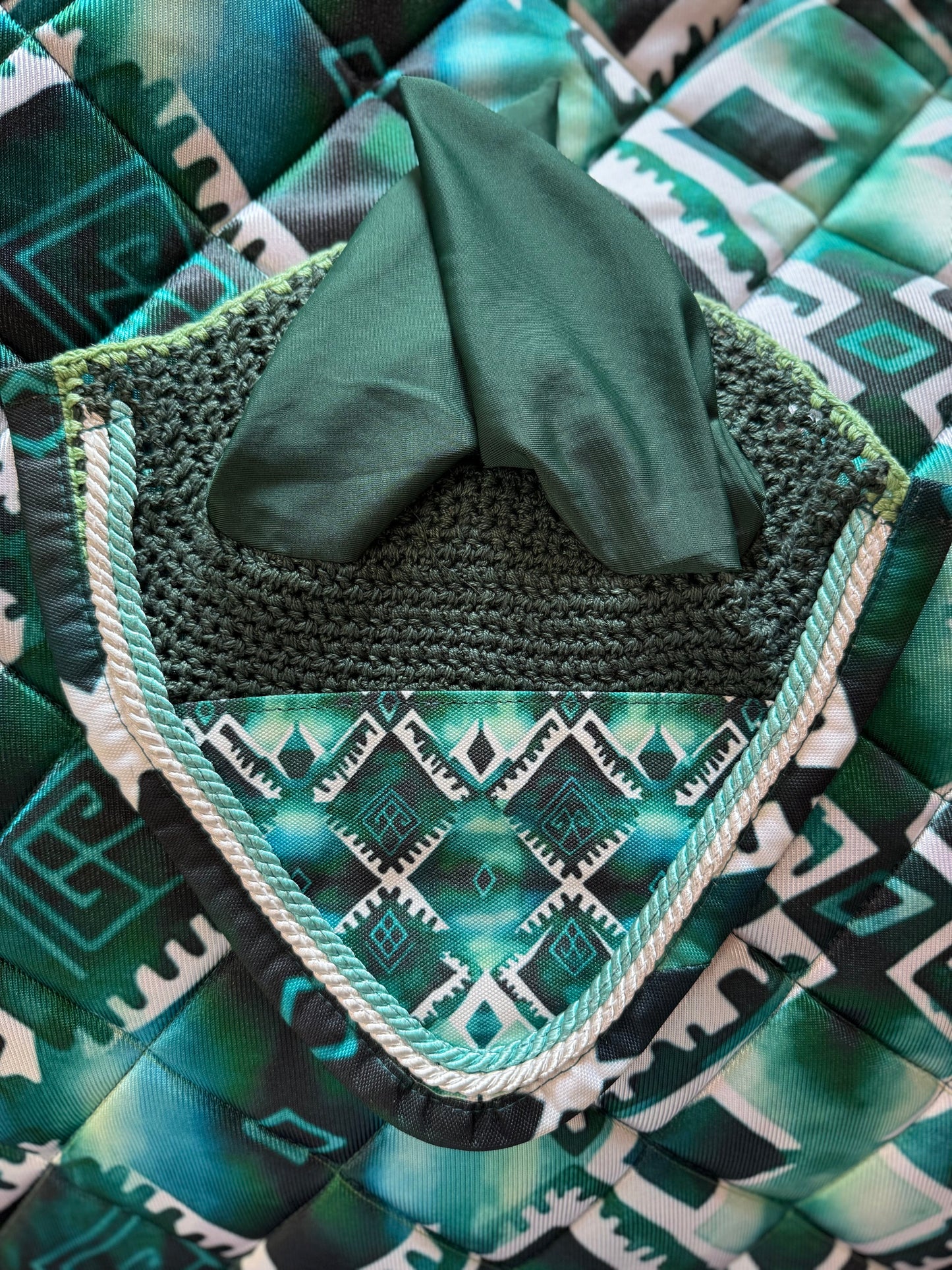 LAST CALL - Emerald Geometric