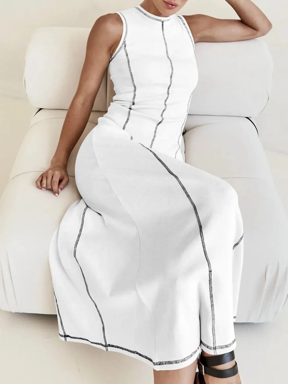 Contrast Stitching Round Neck Sleeveless Midi Dress