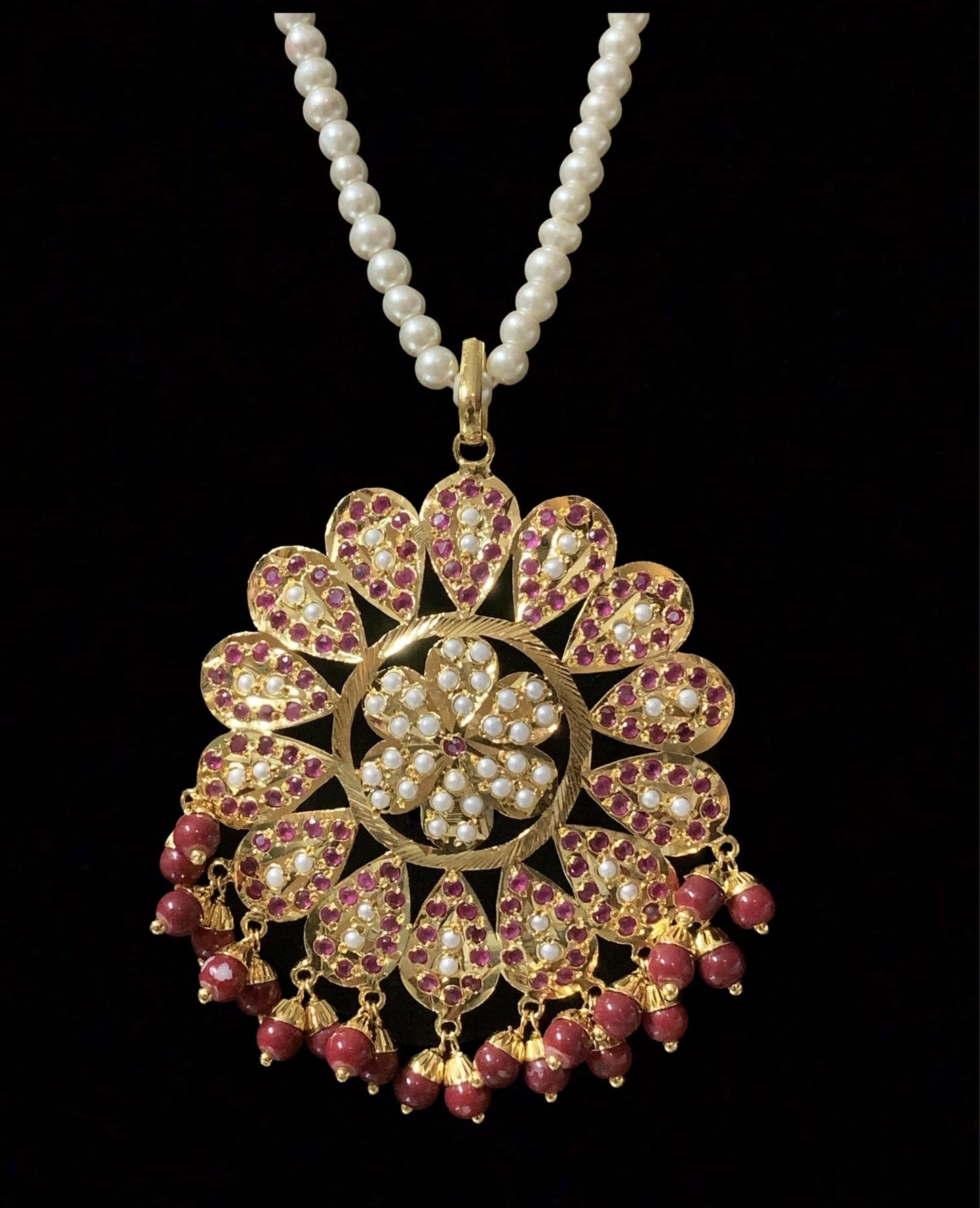 PS481 Kavya pendant set in Ruby ( READY TO SHIP )