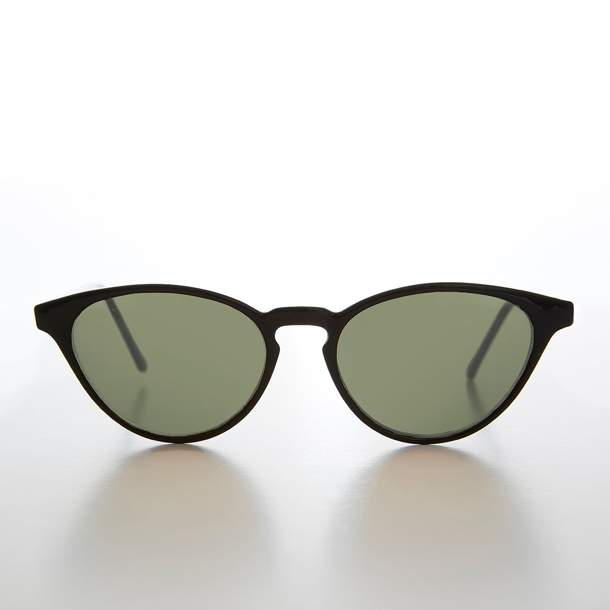 Women's Round Cat Eye Sunglass with Keyhole Bridge - Allie