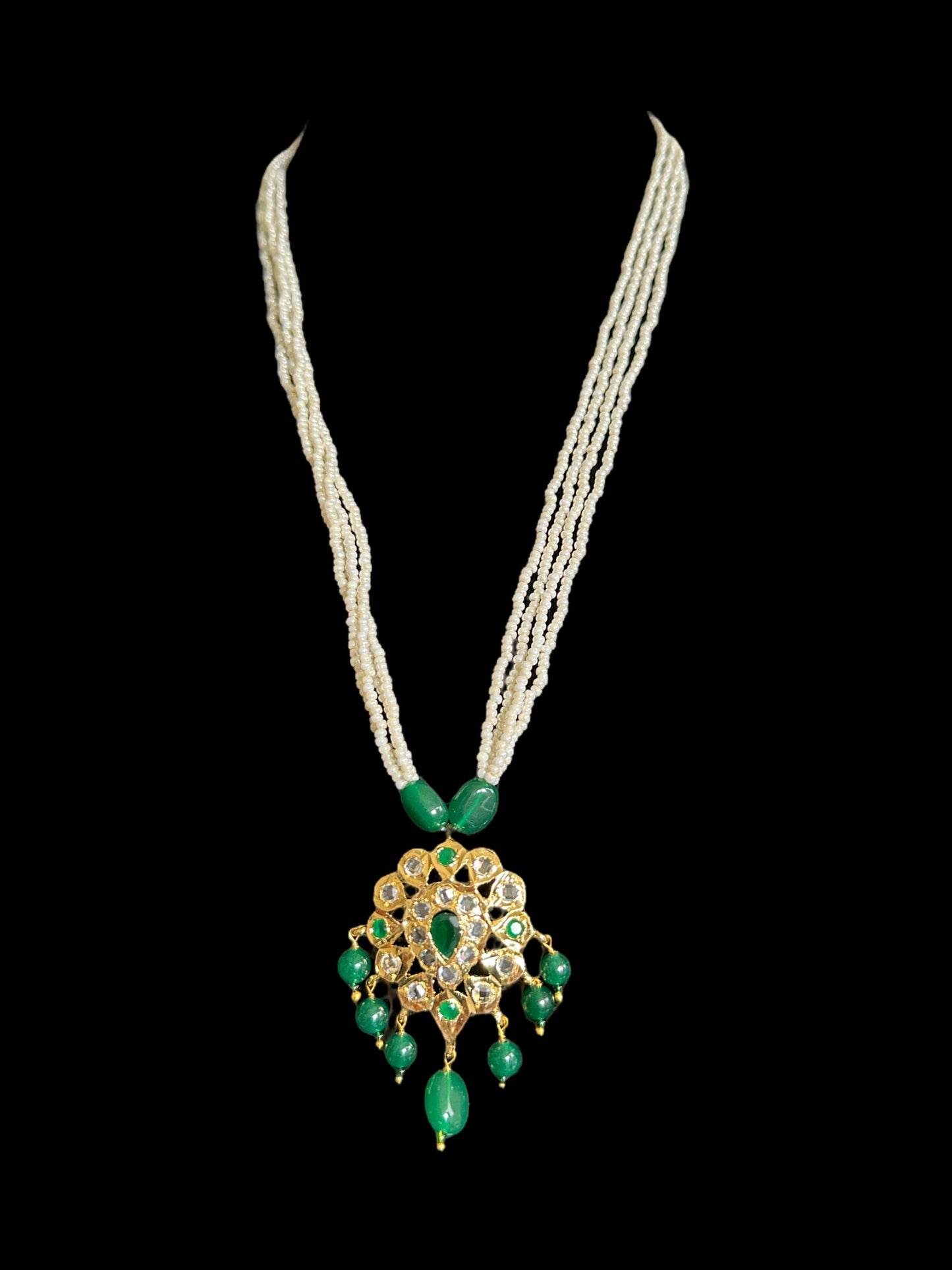 PS391 gold plated pendant set in pearls with green beads ( READY TO SHIP)