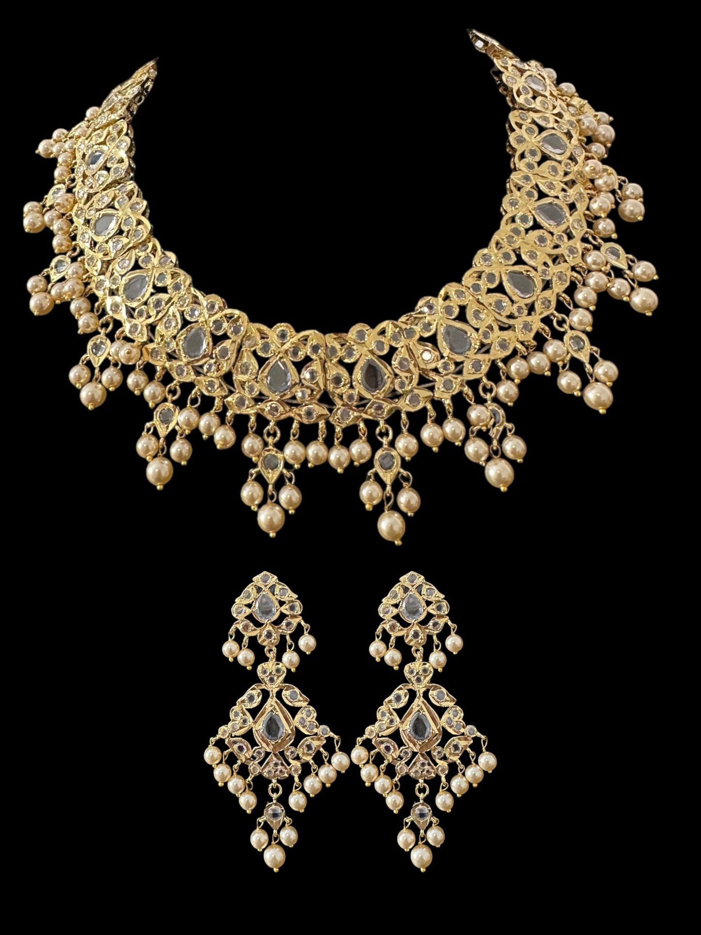 DNS197 Smitha necklace set in pearls (READY TO SHIP)