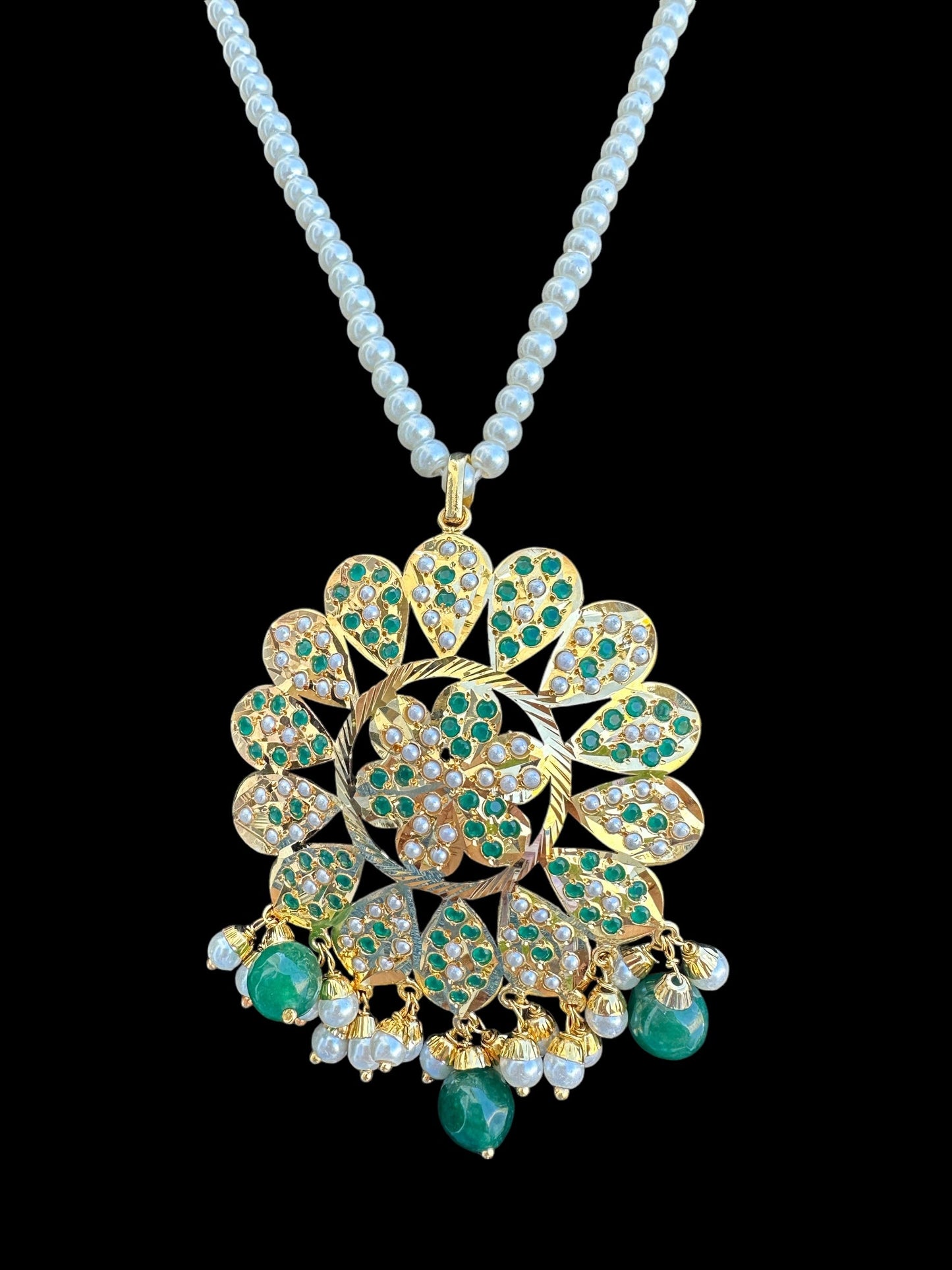 PS371 Kavya pendant set in green ( READY TO SHIP)