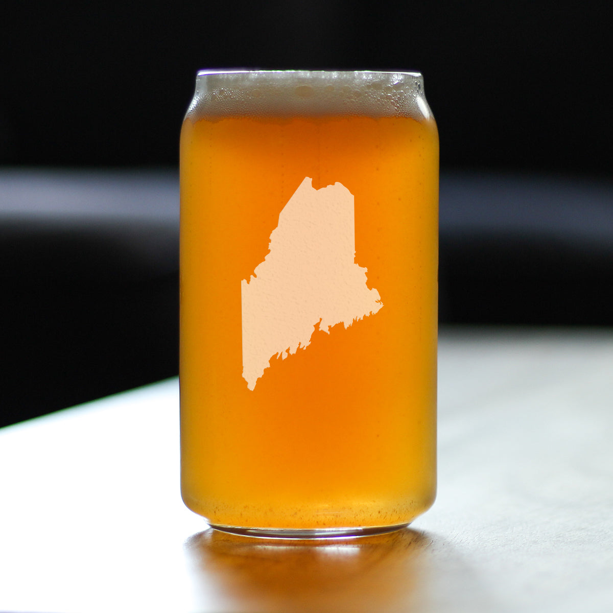 Maine State Outline Beer Can Pint Glass - State Themed Drinking Decor and Gifts for Mainer Women & Men - 16 Oz Glasses