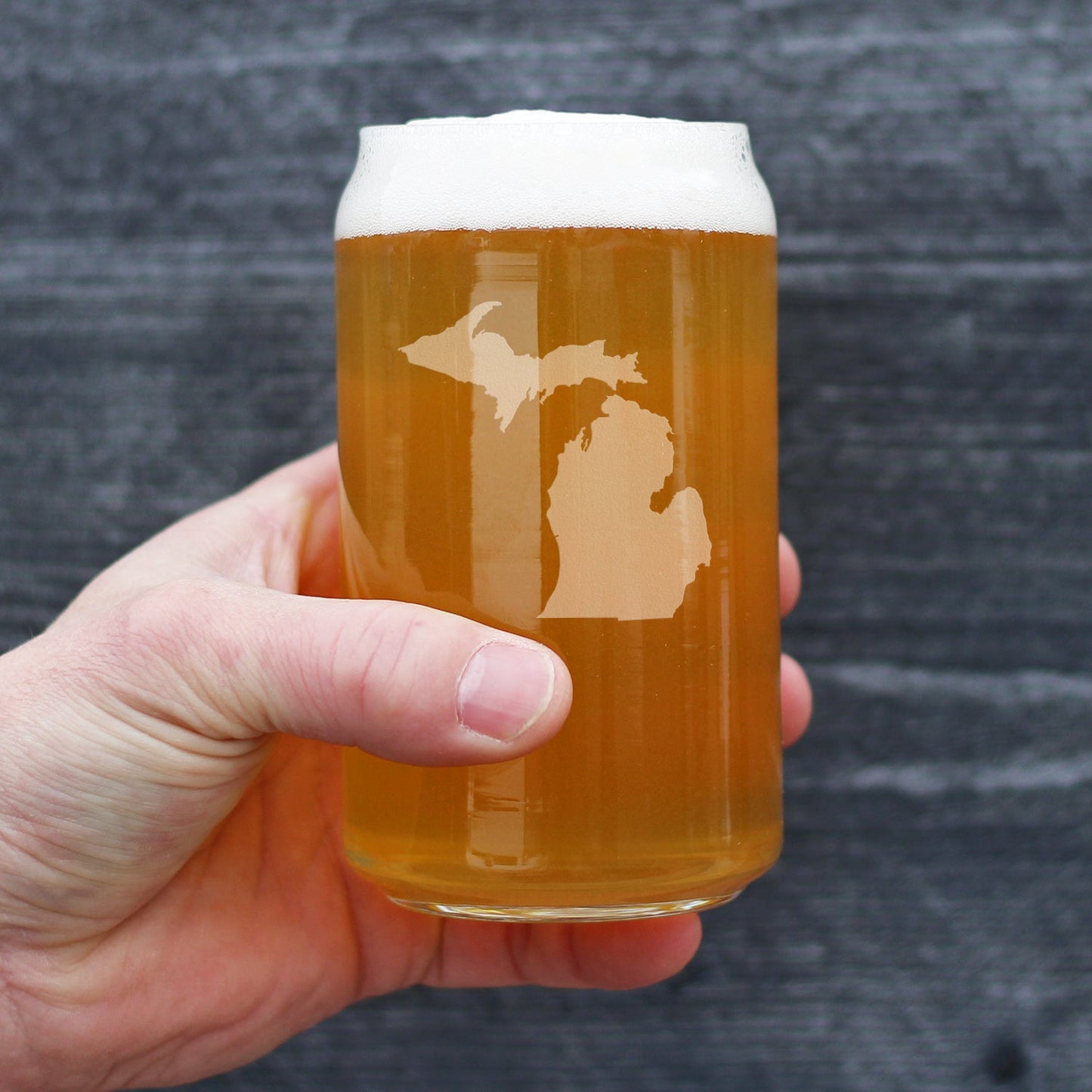 Michigan State Outline Beer Can Pint Glass - State Themed Drinking Decor and Gifts for Michigander Women & Men - 16 Oz Glasses