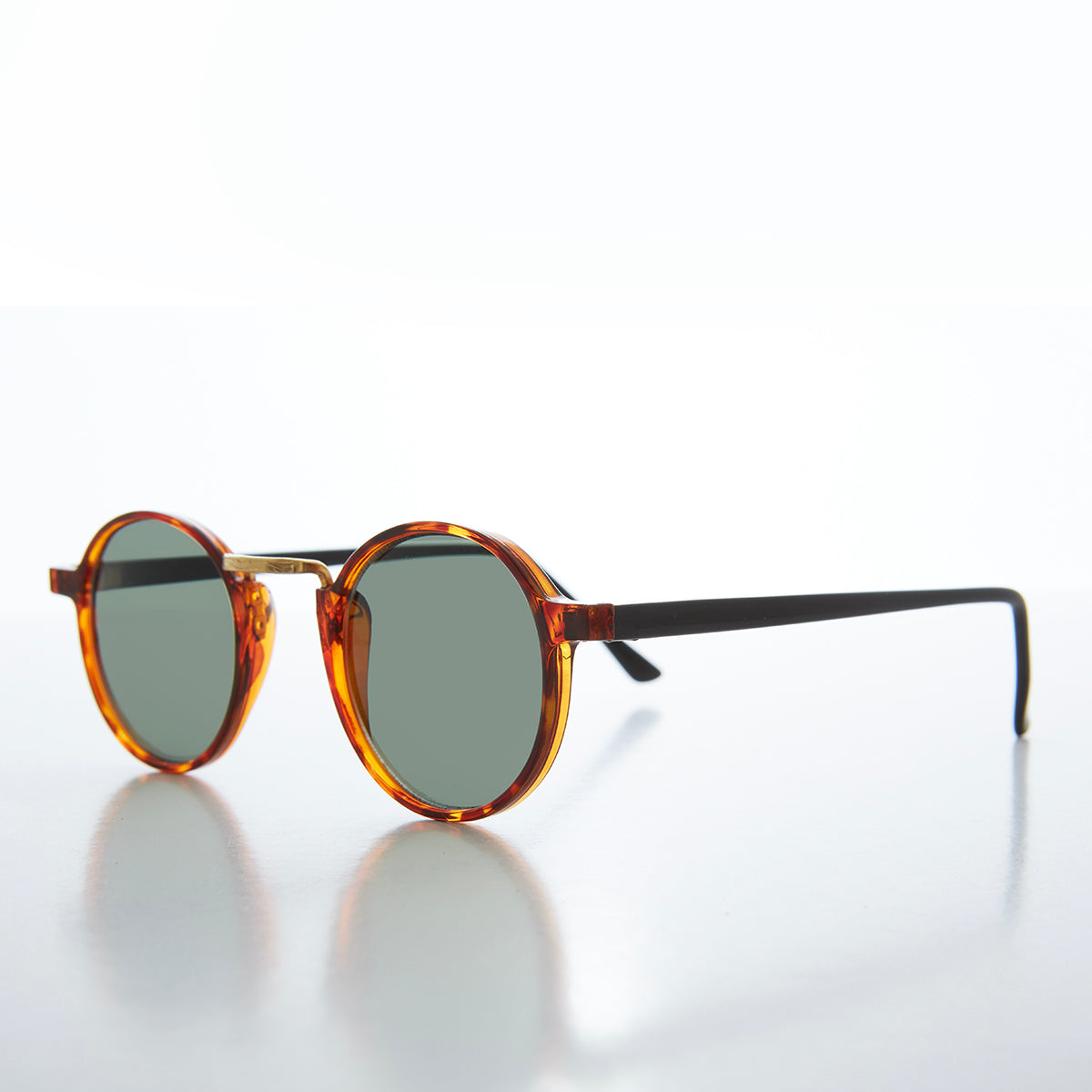 Classic Round Vintage Sunglasses - Brook