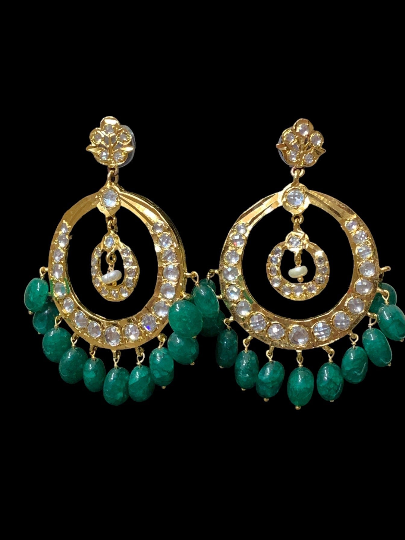 Moissanite Polki Tirmani Necklace Set with Natural Emerald Beads, Freshwater Pearls, and 22K Gold Plating – Includes Earrings
( SHIPS IN 4 WEEKS )