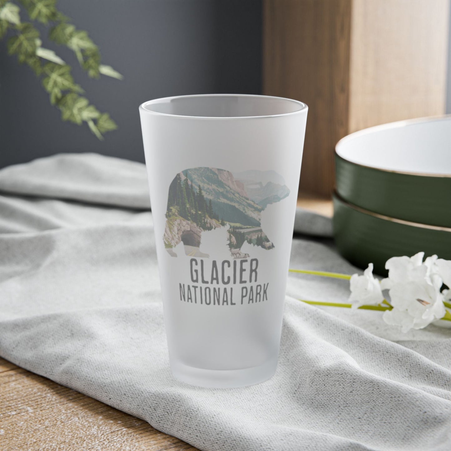 Glacier National Park Grizzly Bear Frosted Pint Glass