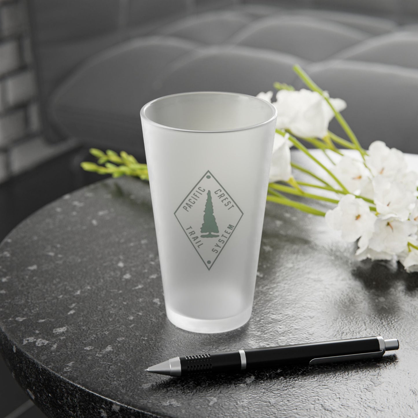 Pacific Crest Trail Classic Diamond Trail Marker Frosted Pint Glass
