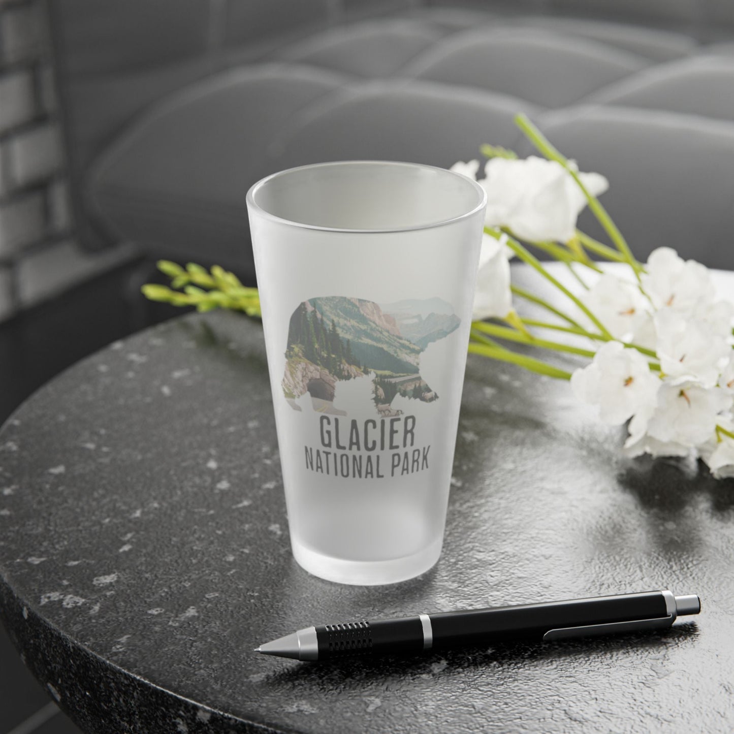 Glacier National Park Grizzly Bear Frosted Pint Glass