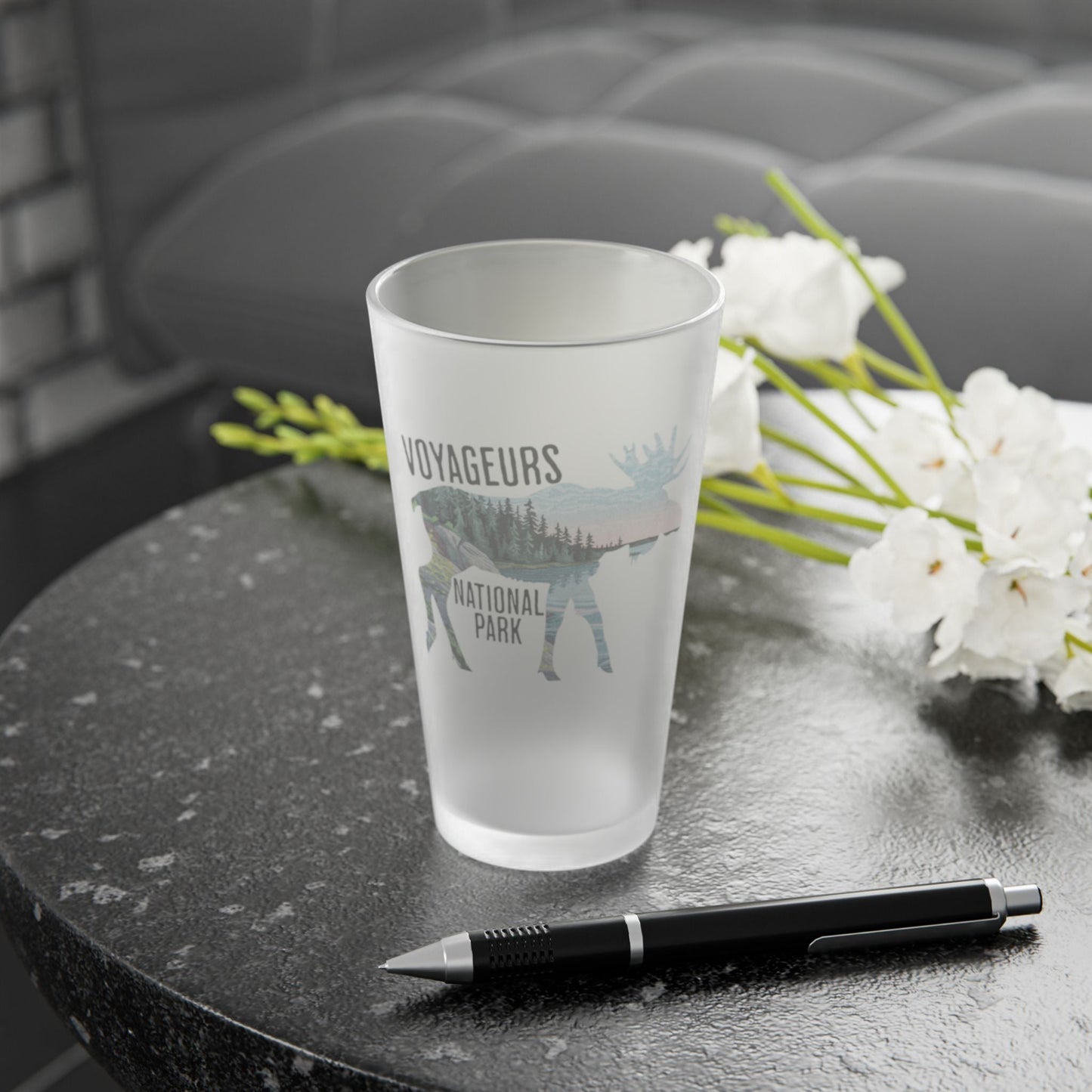 Voyageurs National Park Moose Frosted Pint Glass
